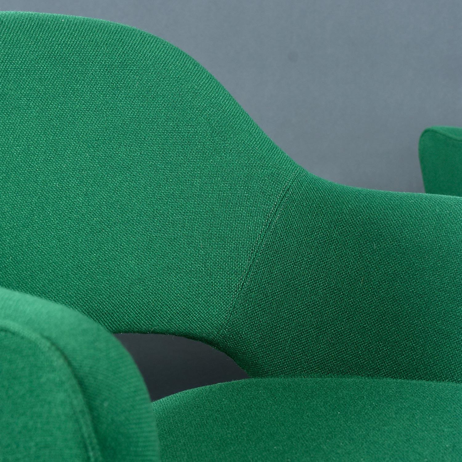 '4' Emerald Green Eero Saarinen for Knoll Executive Armchairs 4