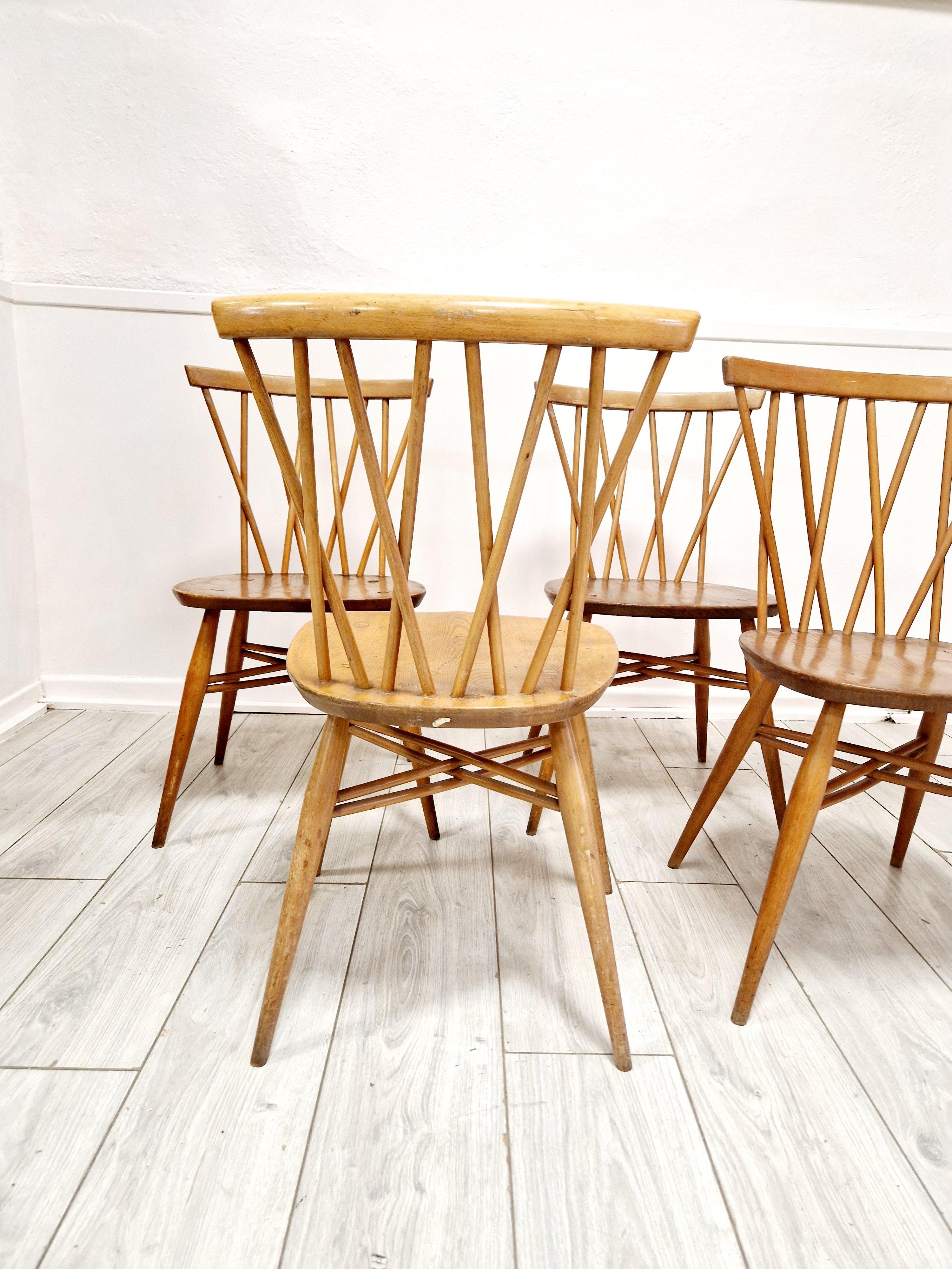4 Sedie da pranzo con schienale a candelabro di Ercol del Medioevo in vendita 2