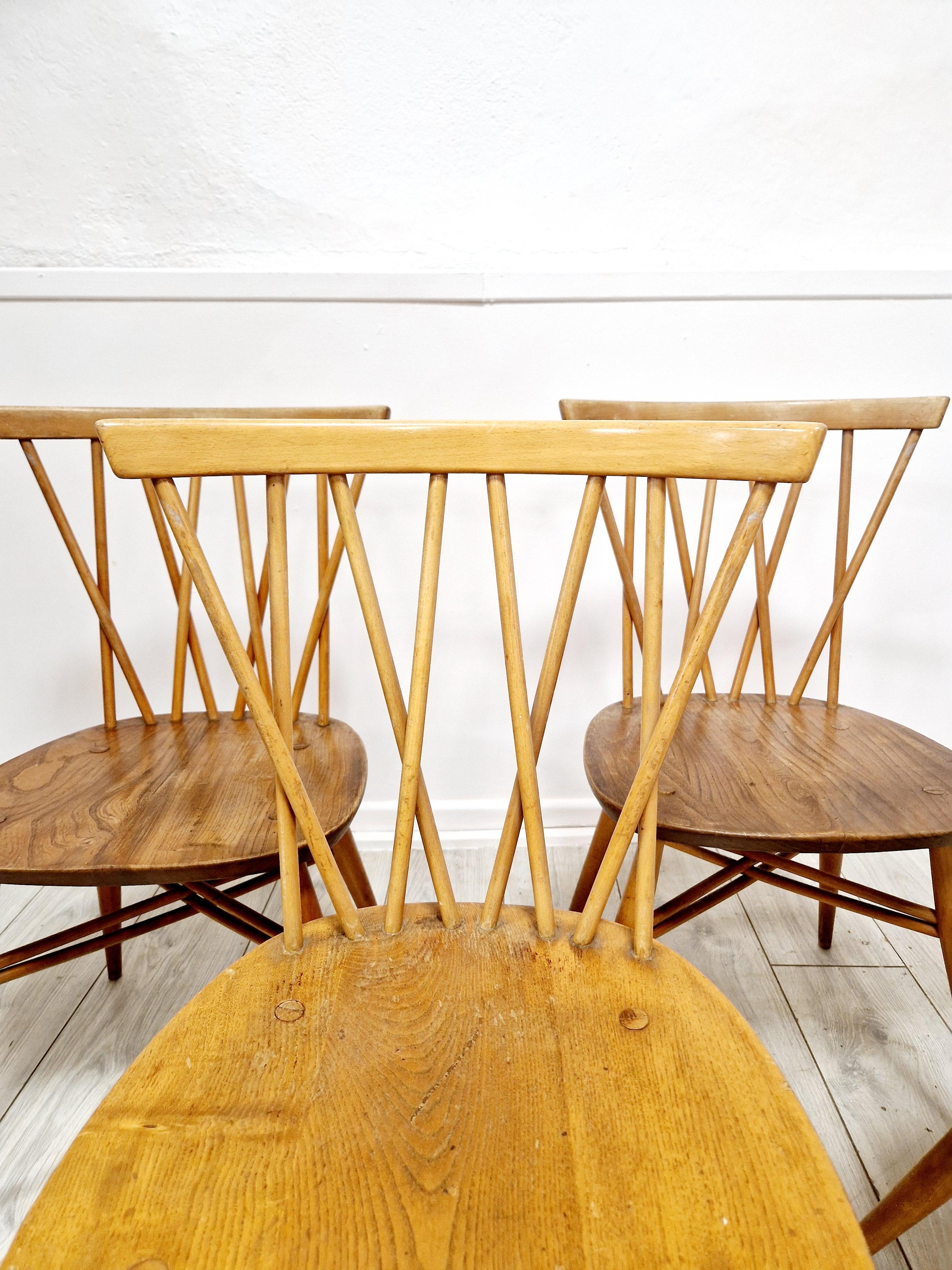 4 Sedie da pranzo con schienale a candelabro di Ercol del Medioevo In condizioni buone in vendita a Buxton, GB