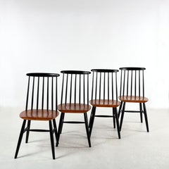 4 Chaise Fanett conçue par Ilmari Tapiovaara