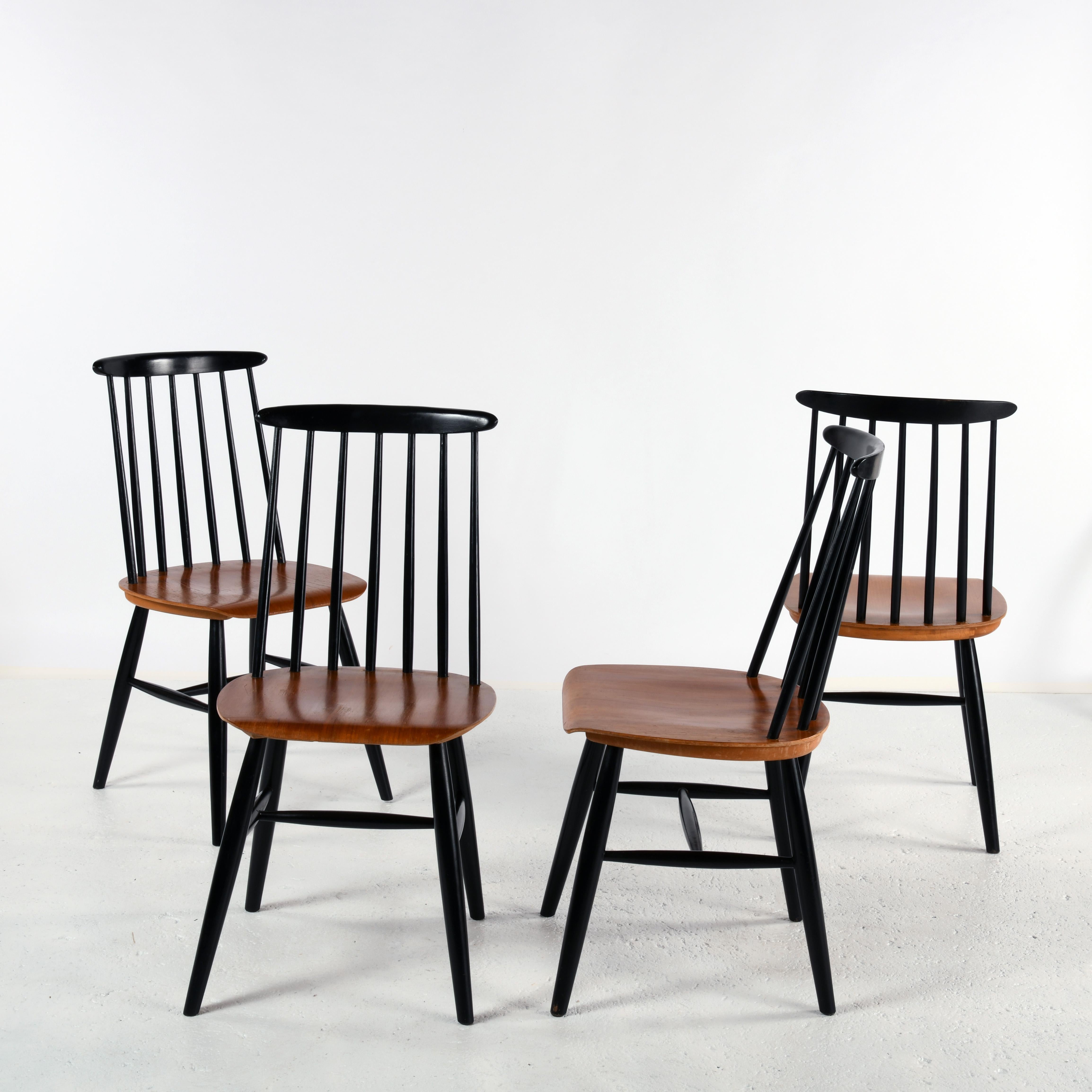 Mid-Century Modern 4 Fanett chair designed by Ilmari Tapiovaara