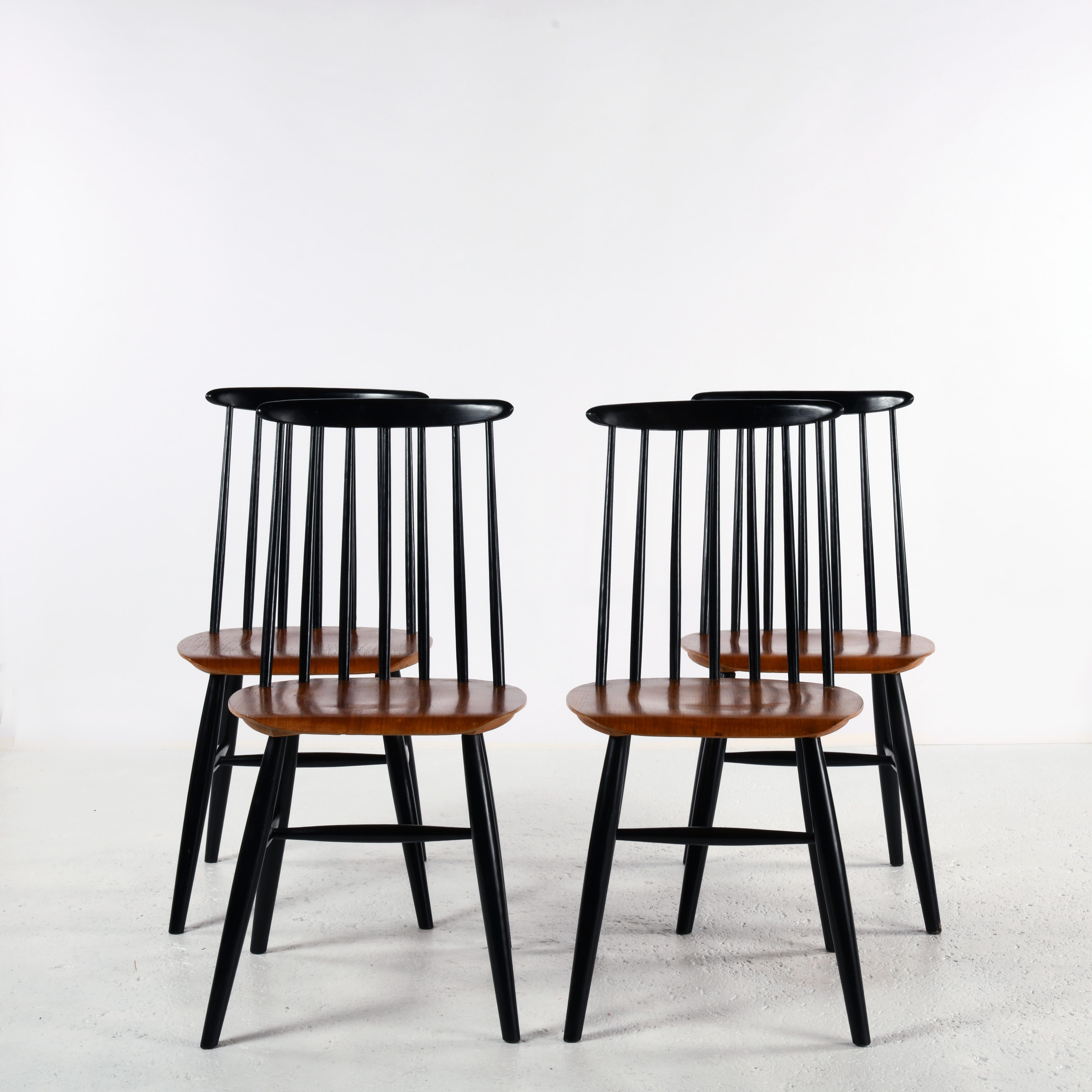 4 Fanett chair designed by Ilmari Tapiovaara In Good Condition In SAINT-YRIEIX-SUR-CHARENTE, FR
