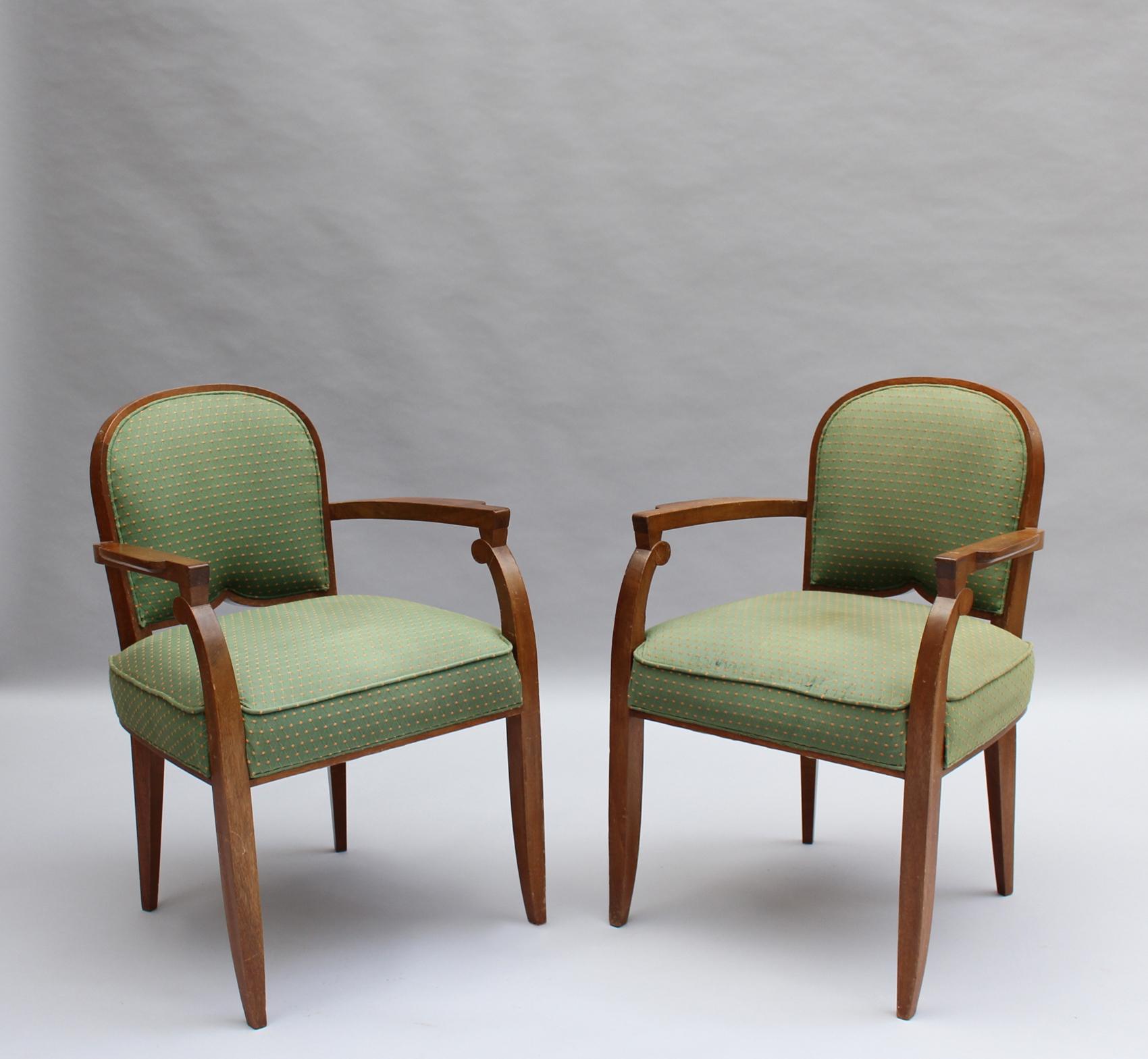 2 feine französische Mahagoni-Sessel aus den 1940er Jahren von Jules Leleu  (Französisch) im Angebot