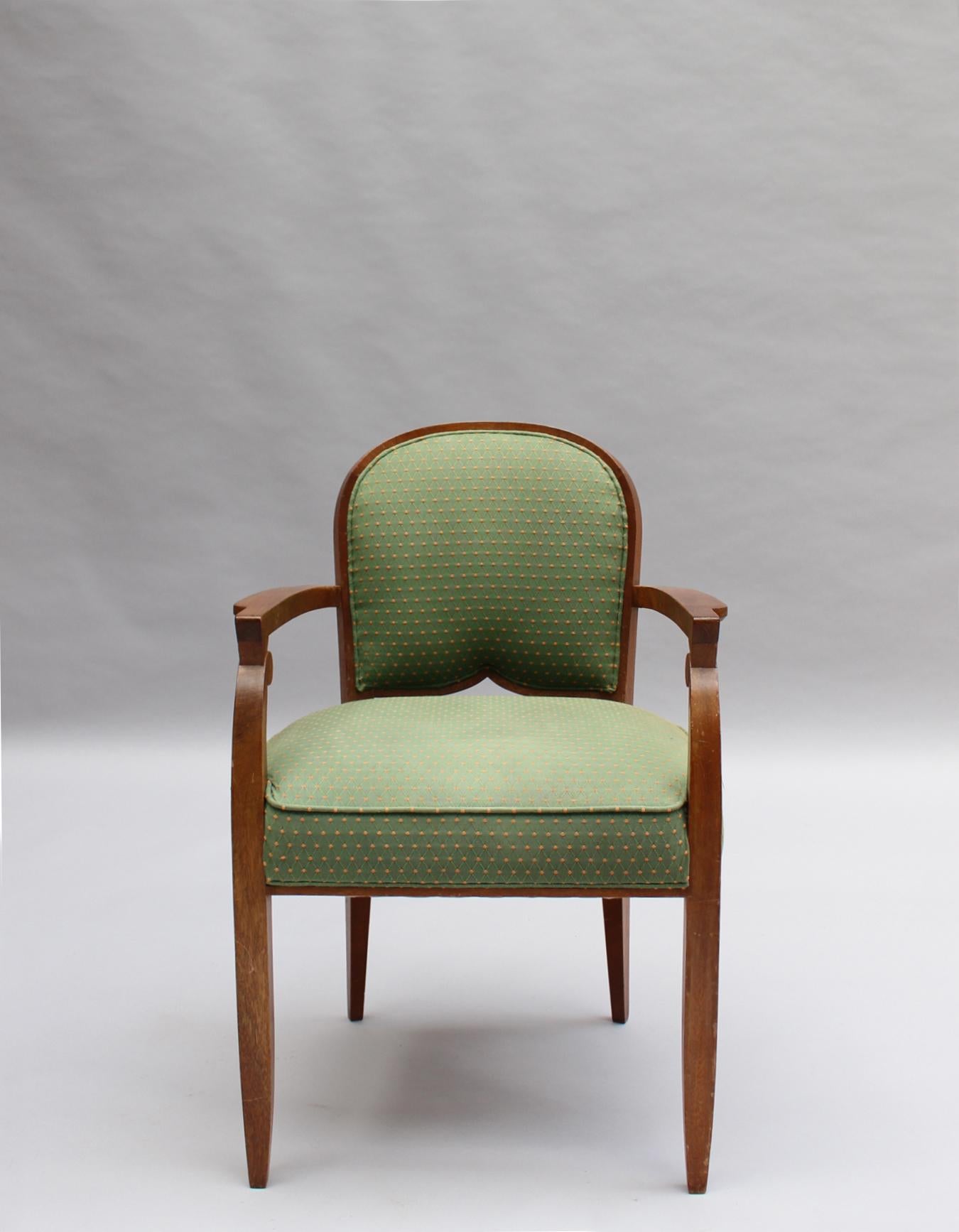 2 feine französische Mahagoni-Sessel aus den 1940er Jahren von Jules Leleu  (Mitte des 20. Jahrhunderts) im Angebot
