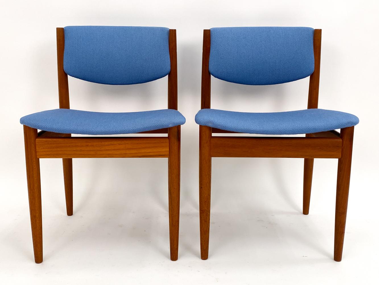 (4) Finn Juhl for France & Son Teak Model 197 Chairs For Sale 1