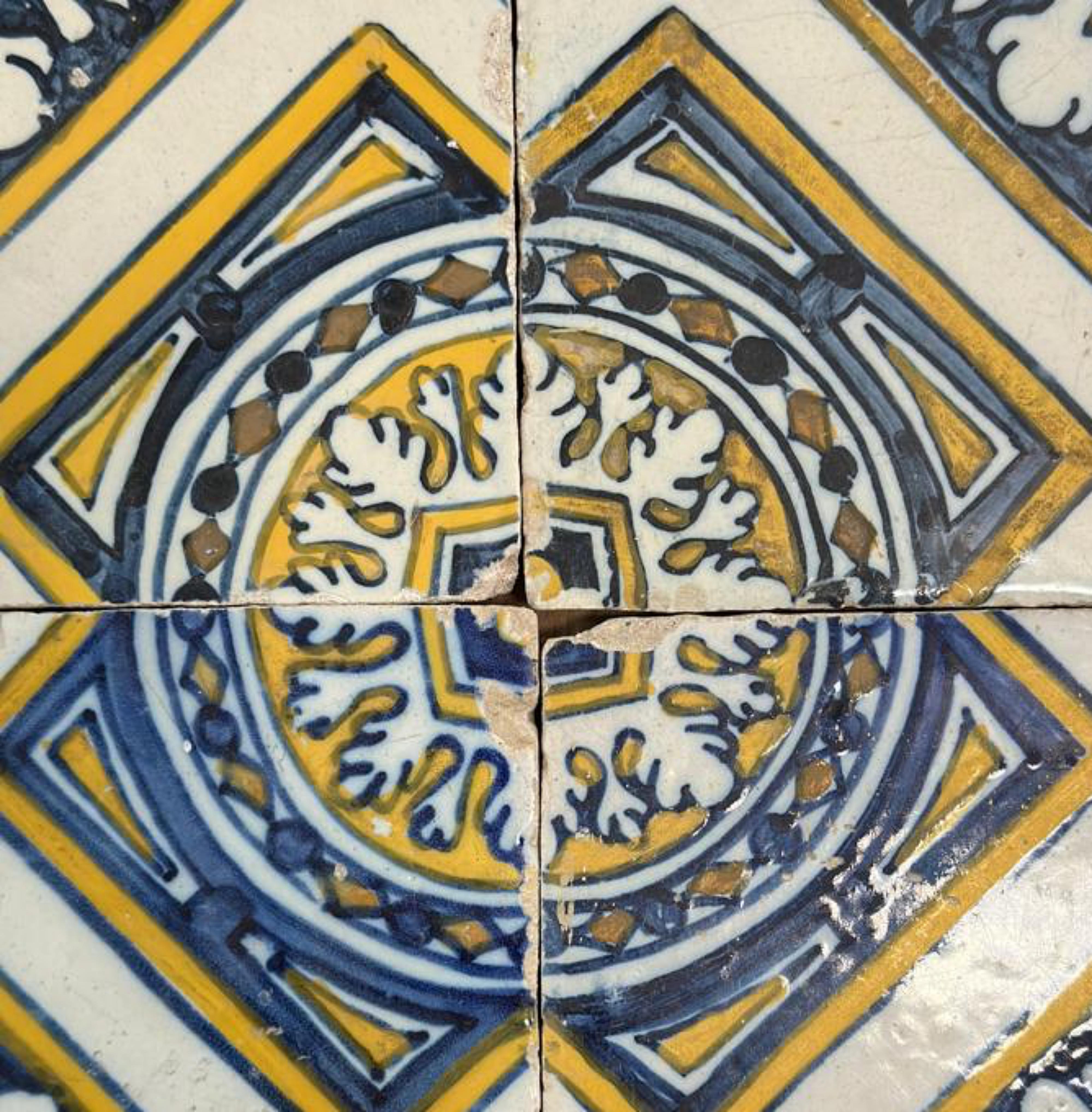 Hand-Crafted (4) Four Portuguese Tiles 17th Century (1630/1680) Very Rare Collectible For Sale