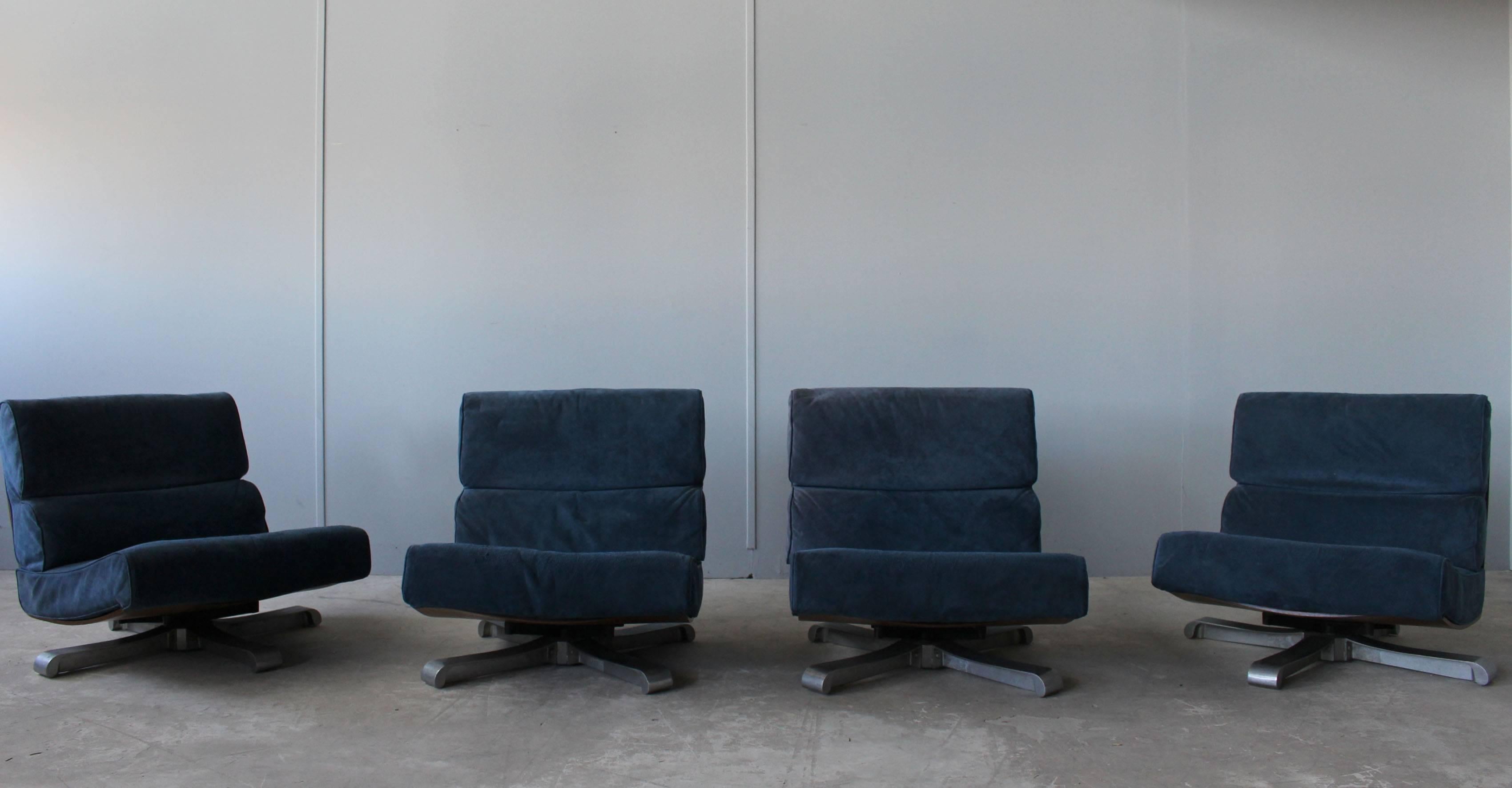4 French 1970’s Swivel Lounge Chairs by Tito Agnolli & Steiner 5