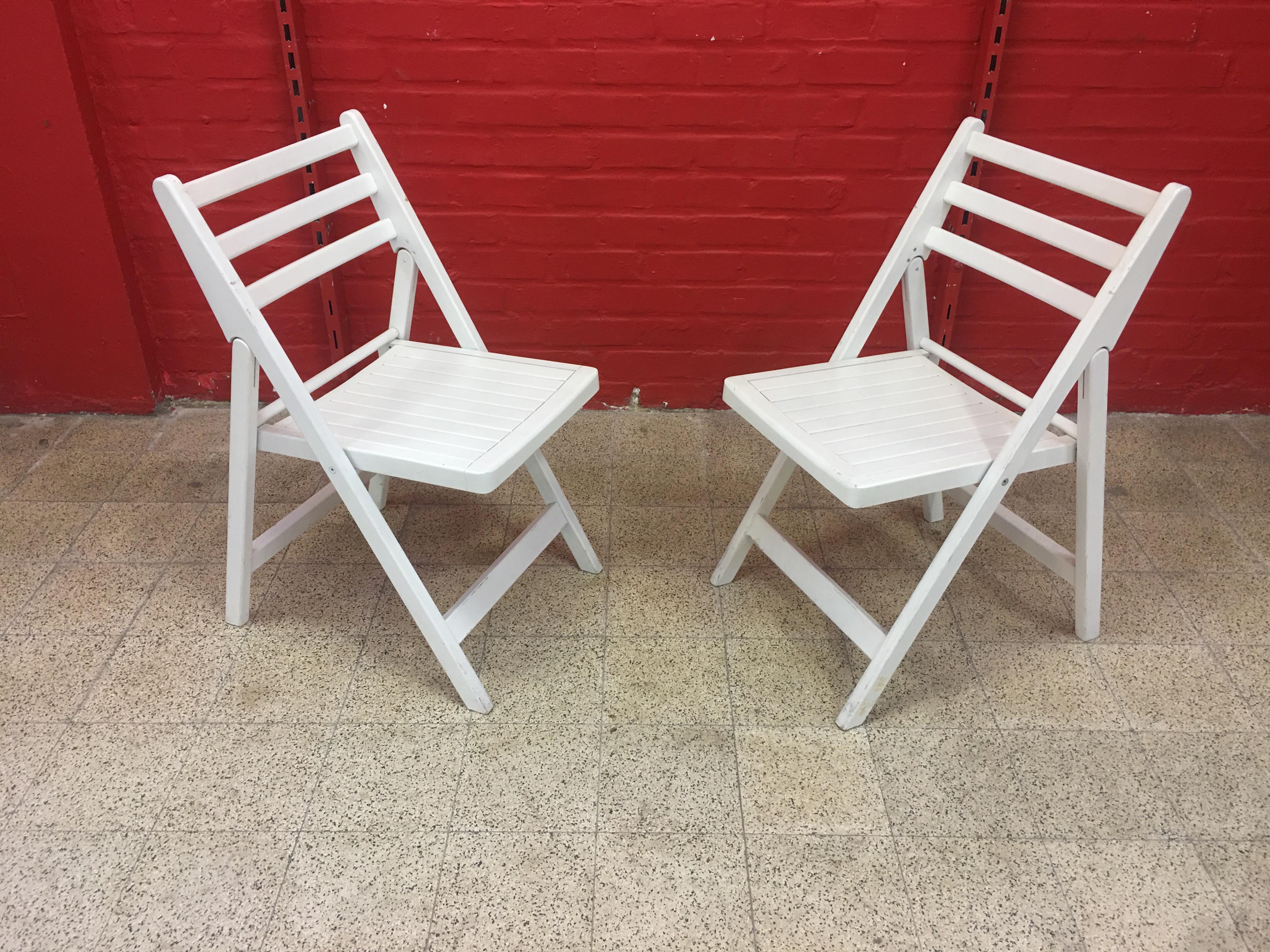 Mid-Century Modern 4 French Folding Chairs, circa 1950-1960 For Sale