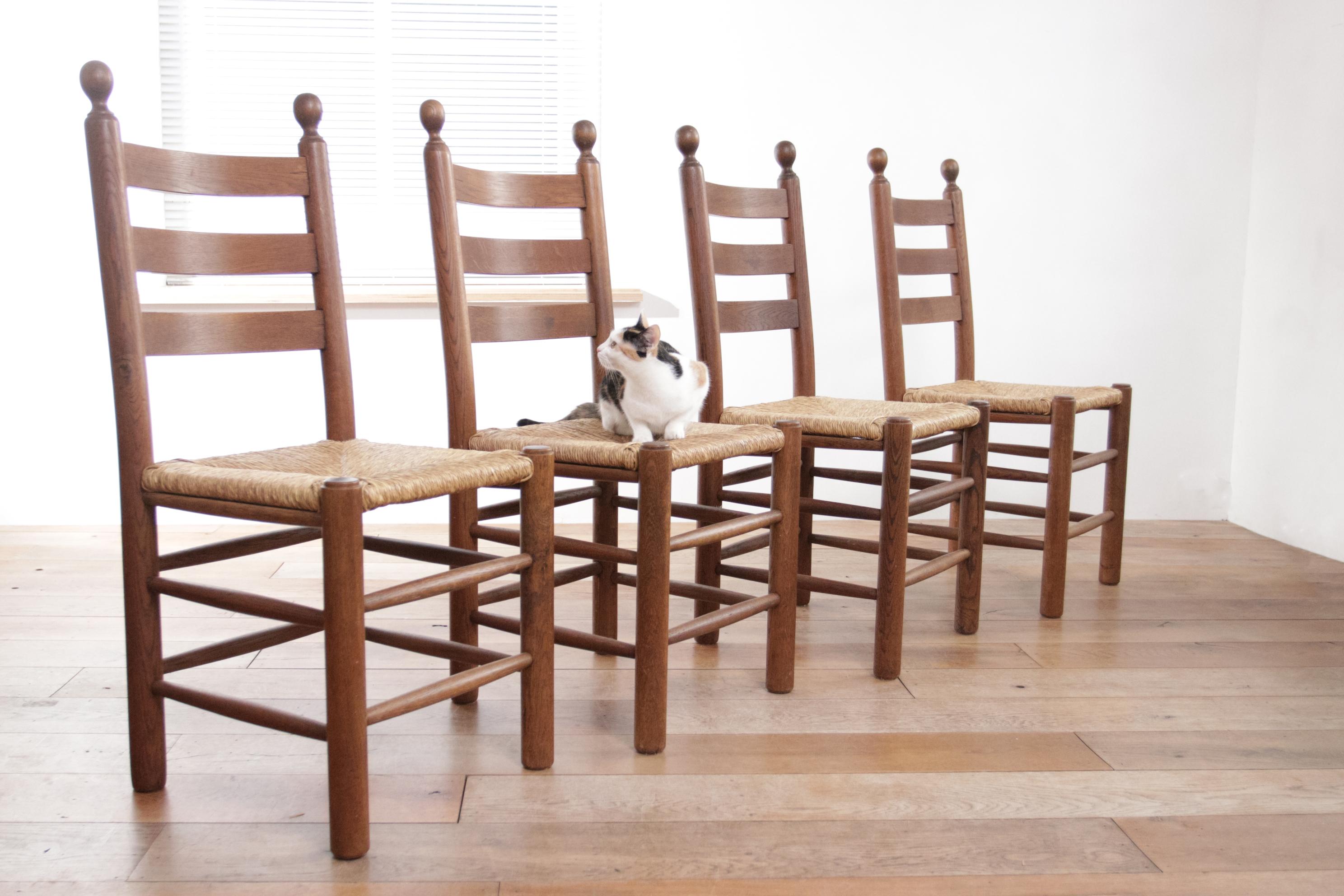 4 French Ladder Back Oak Rush Seat Dining Chairs In Good Condition In Boven Leeuwen, NL