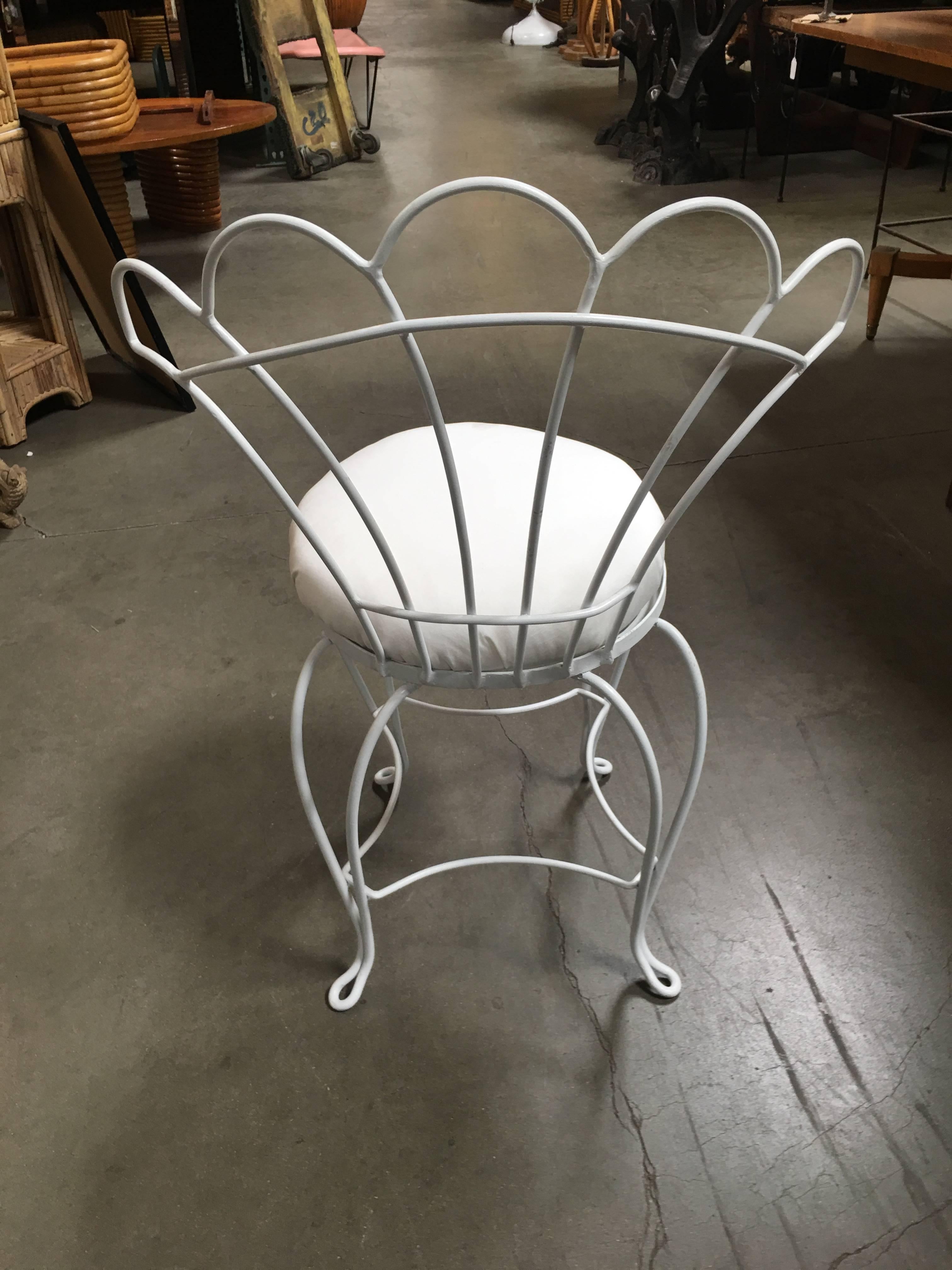 French Wrought Iron Fan Back Outdoor Patio Chairs - Set of Four In Good Condition In Van Nuys, CA
