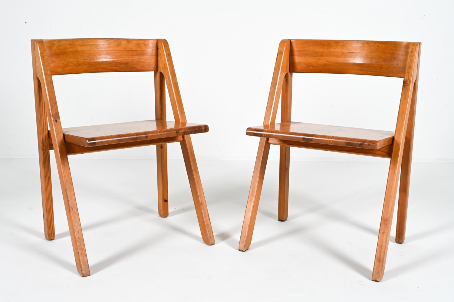 (4) 'Frykat' Pine Dining Chairs by Nissen & Gehl, Circa 1970's In Good Condition For Sale In Norwalk, CT