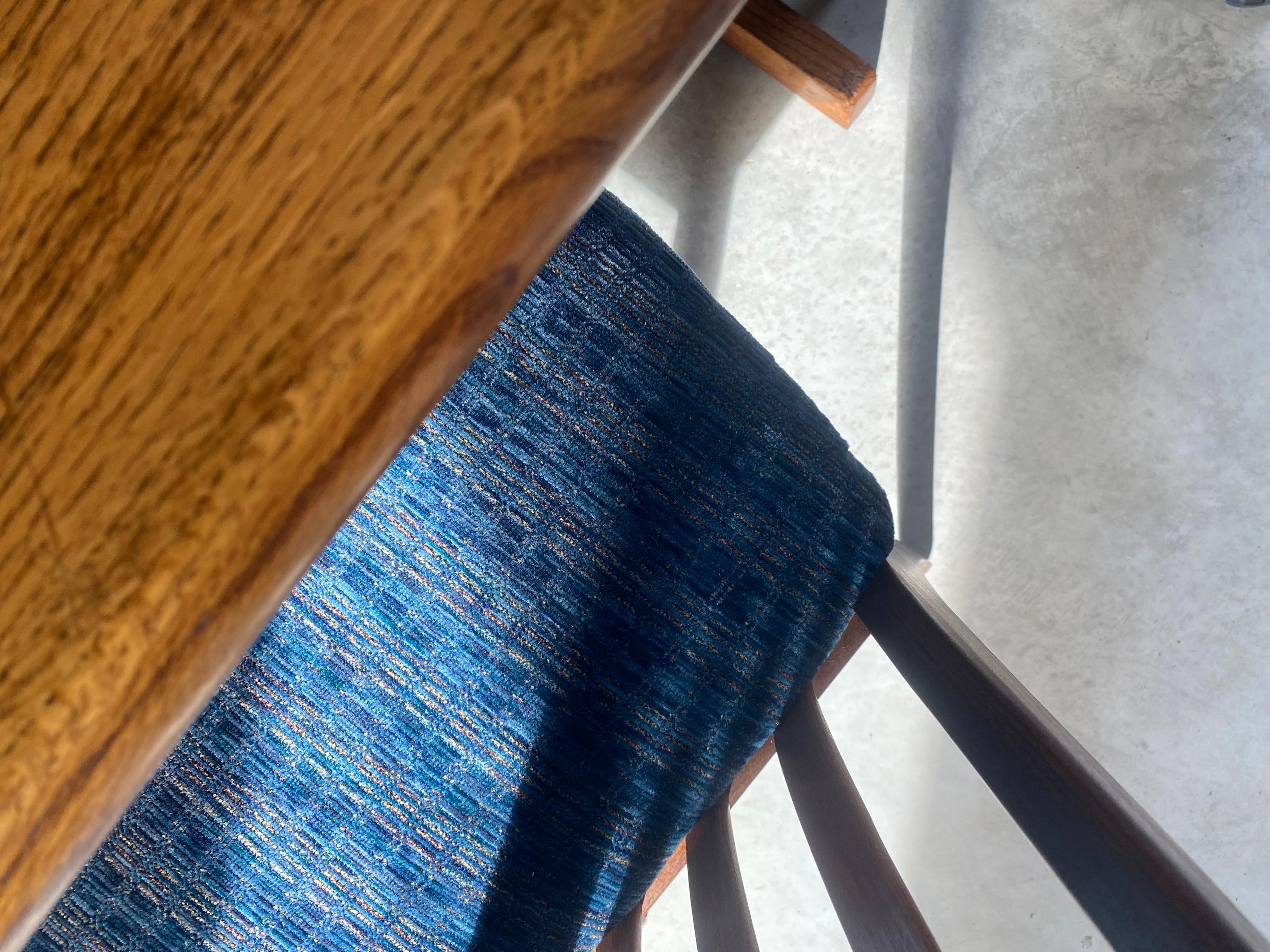 (4) Chaises de salle à manger en teck G-Plan + table en Oak en vente 10
