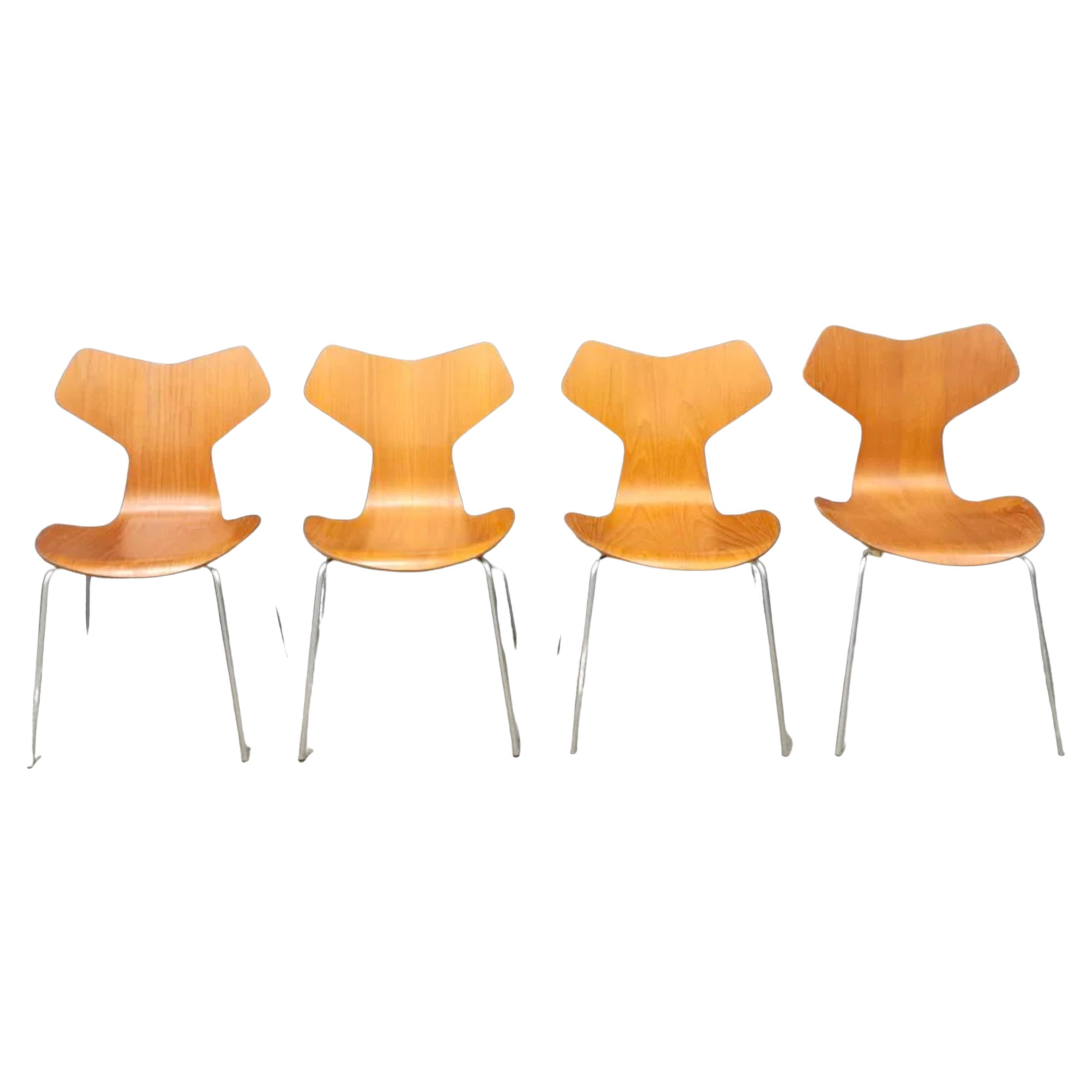 4 Grand Prix 3130 Danish Modern Chair by Arne Jacobsen for Fritz Hansen