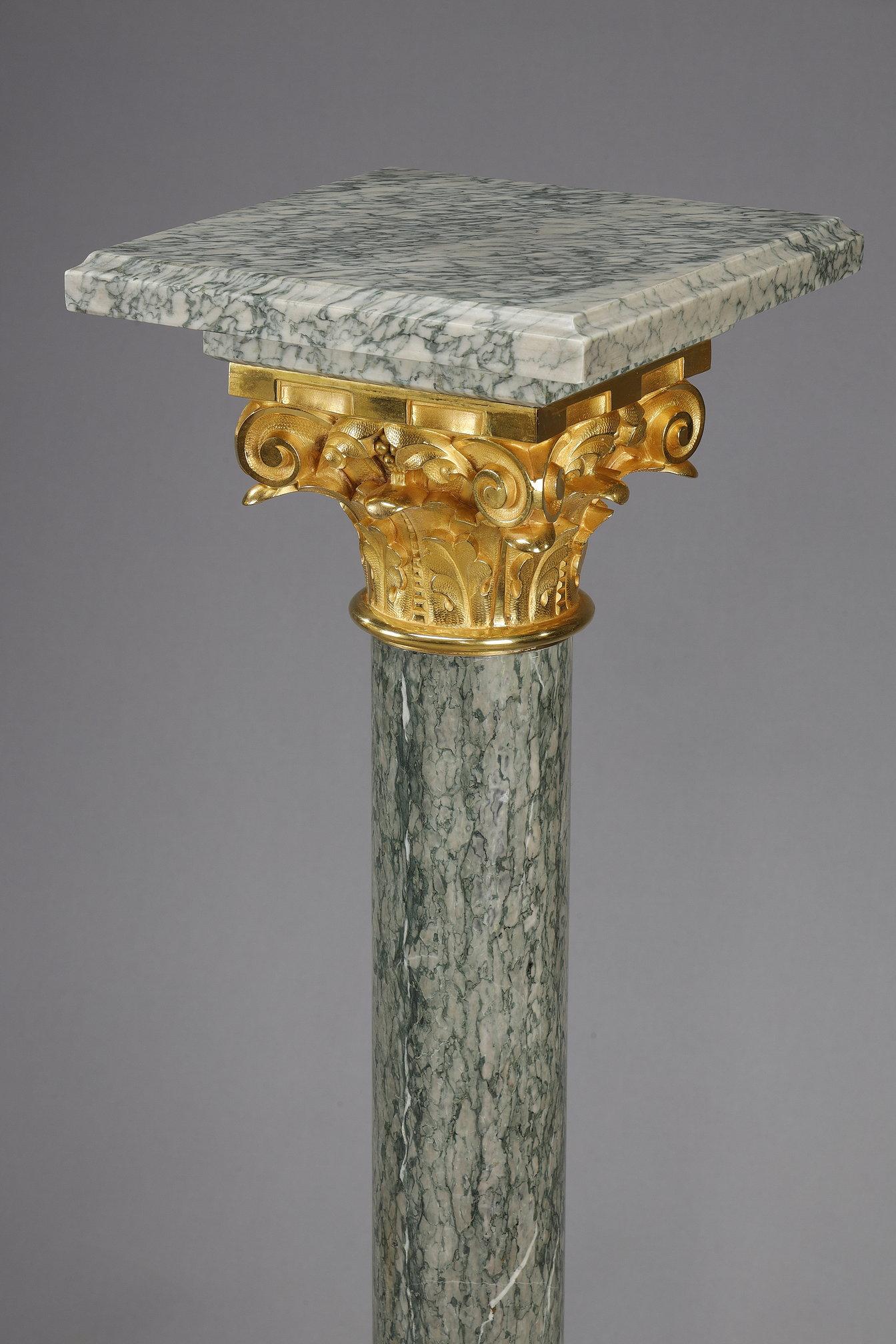 4 green marble columns with Corinthian ormolu capitals For Sale 2