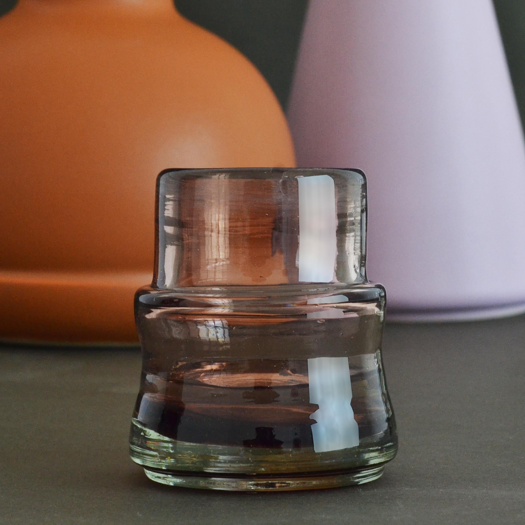 4 mundgeblasene Tequila-Tasse, Mezcal Liquor Pink, 3oz, inspiriert aus der vorspanischen Kunst (Mexikanisch) im Angebot