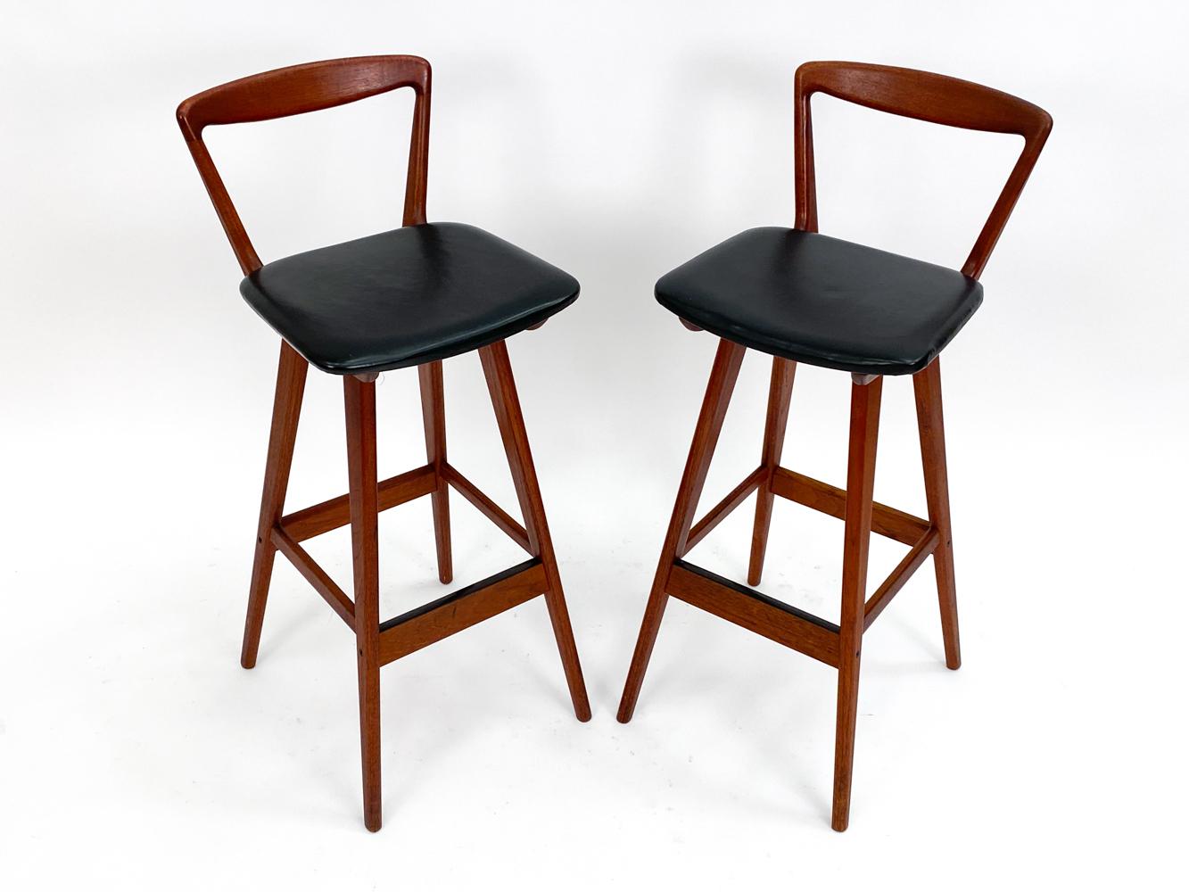 Mid-20th Century (4) Henry Rosengren Hansen for Brande Mobelfabrik Model 43 Teak Bar Stools