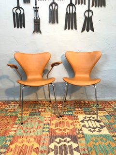 4 Iconic Vintage Arne Jacobsen for Fritz Hansen Chairs 3107/3207 in Leather
