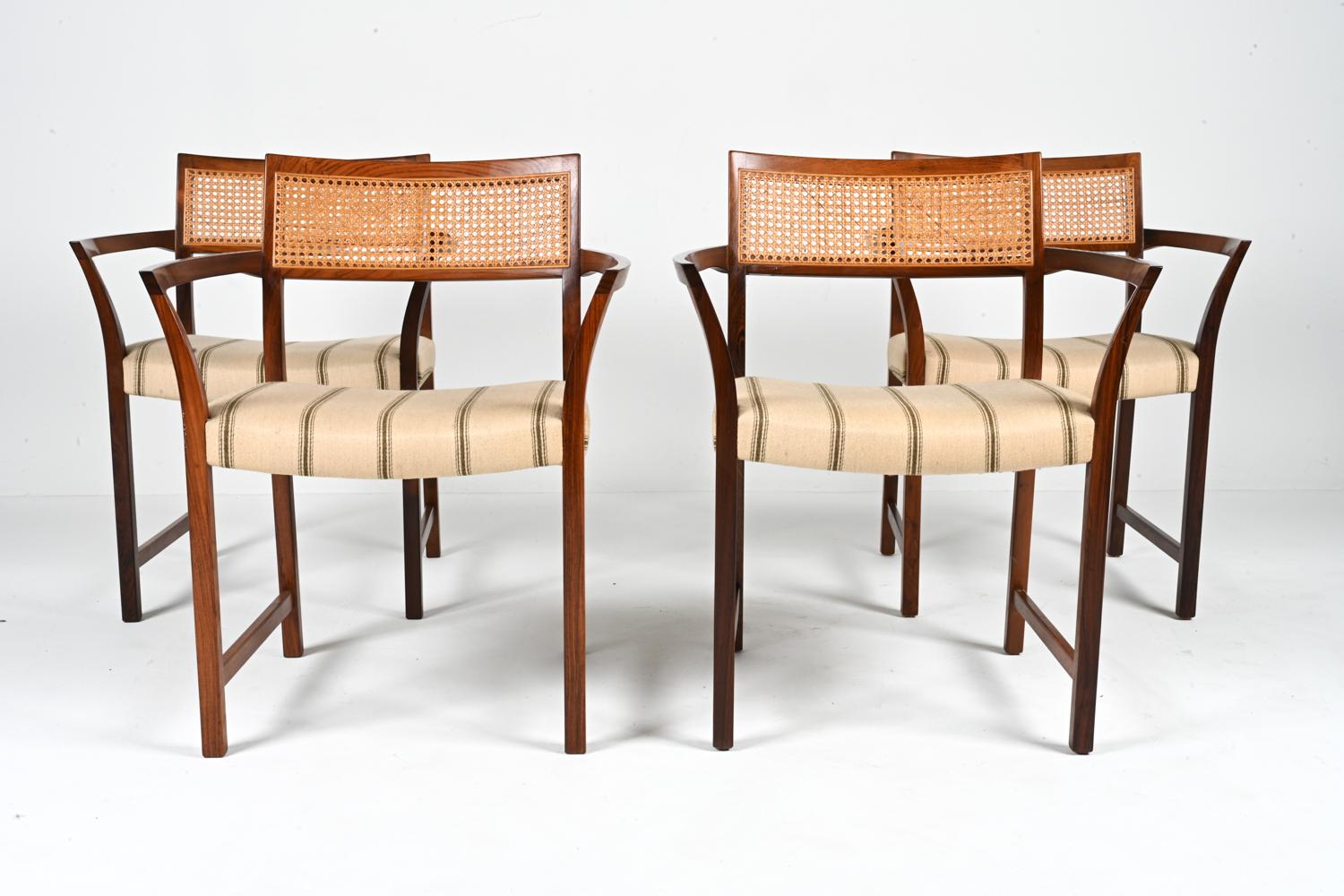 (4) Illum Wikkelsø Dänische Mahagoni-Sessel aus der Mitte des Jahrhunderts mit Rückenlehnen, 1950er Jahre (Skandinavische Moderne) im Angebot