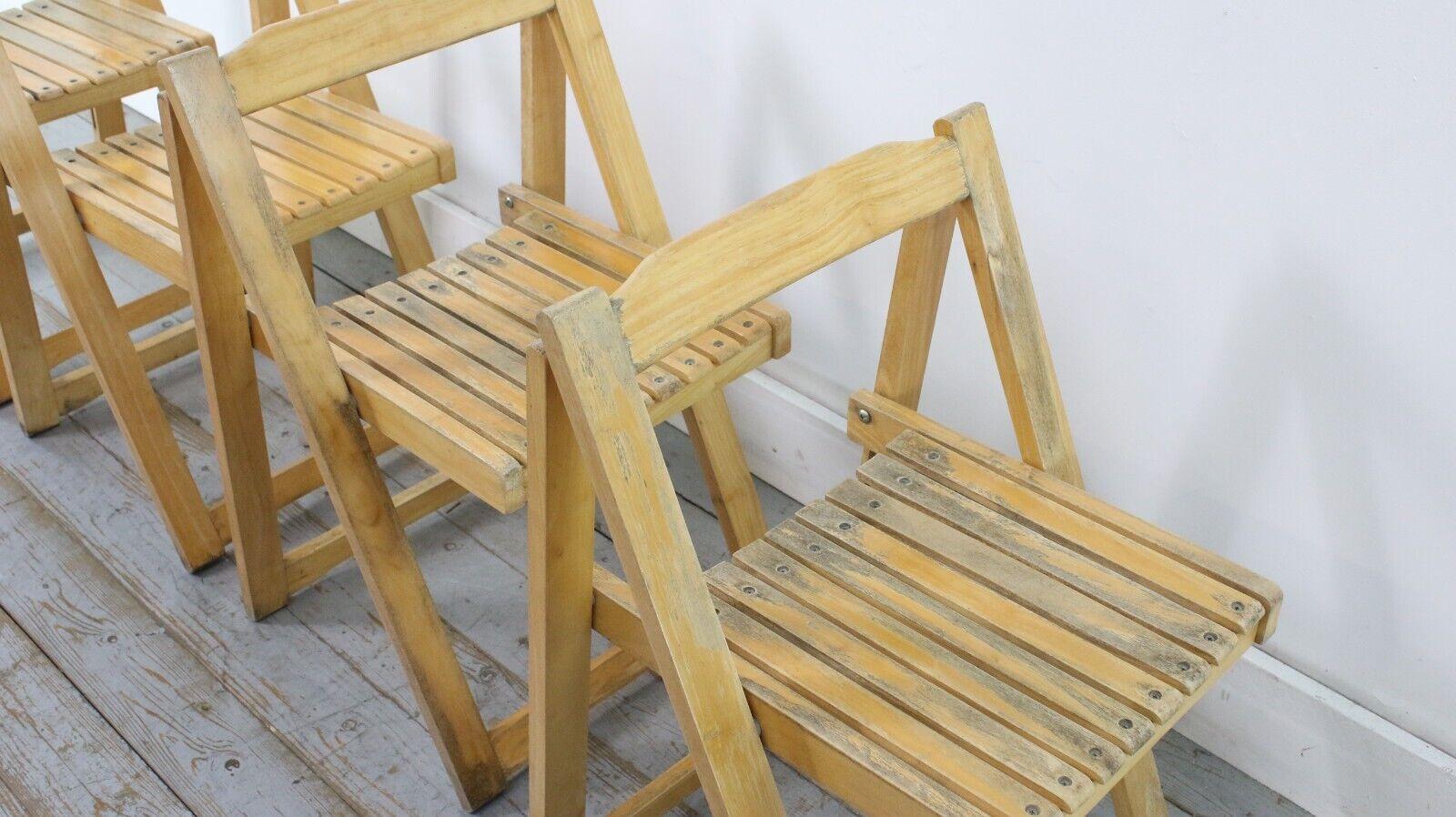 4 Italian Aldo Jacober Alberto Bazzani Mid Century 60s Beech Folding Chairs In Good Condition For Sale In STOKE ON TRENT, GB