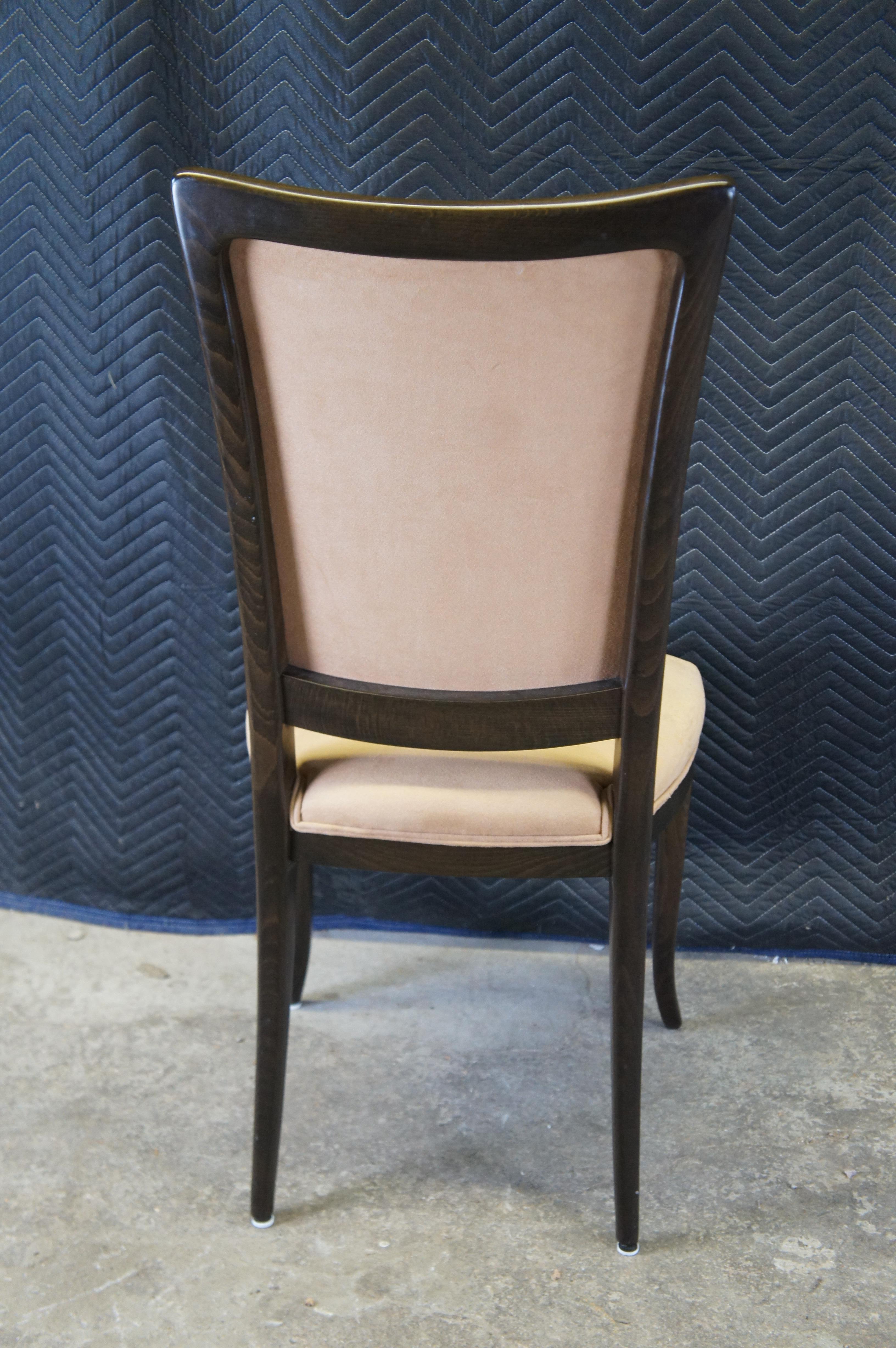4 chaises de salle à manger modernes italiennes Parsons en chêne foncé et daim en vente 1