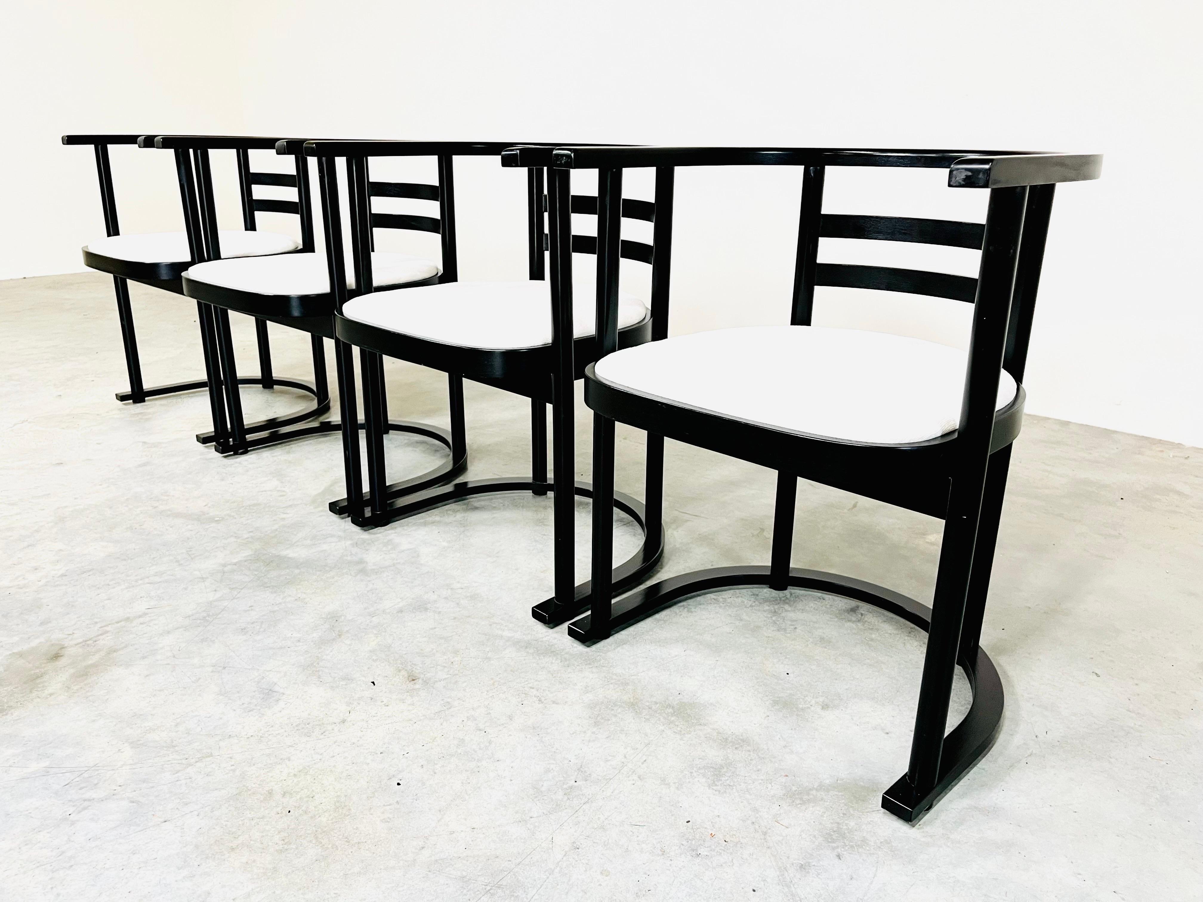 4 John R. Eckel JR. Esstischstühle oder Spielstühle im Bauhausstil, um 1960, Dänemark (Dänisch) im Angebot