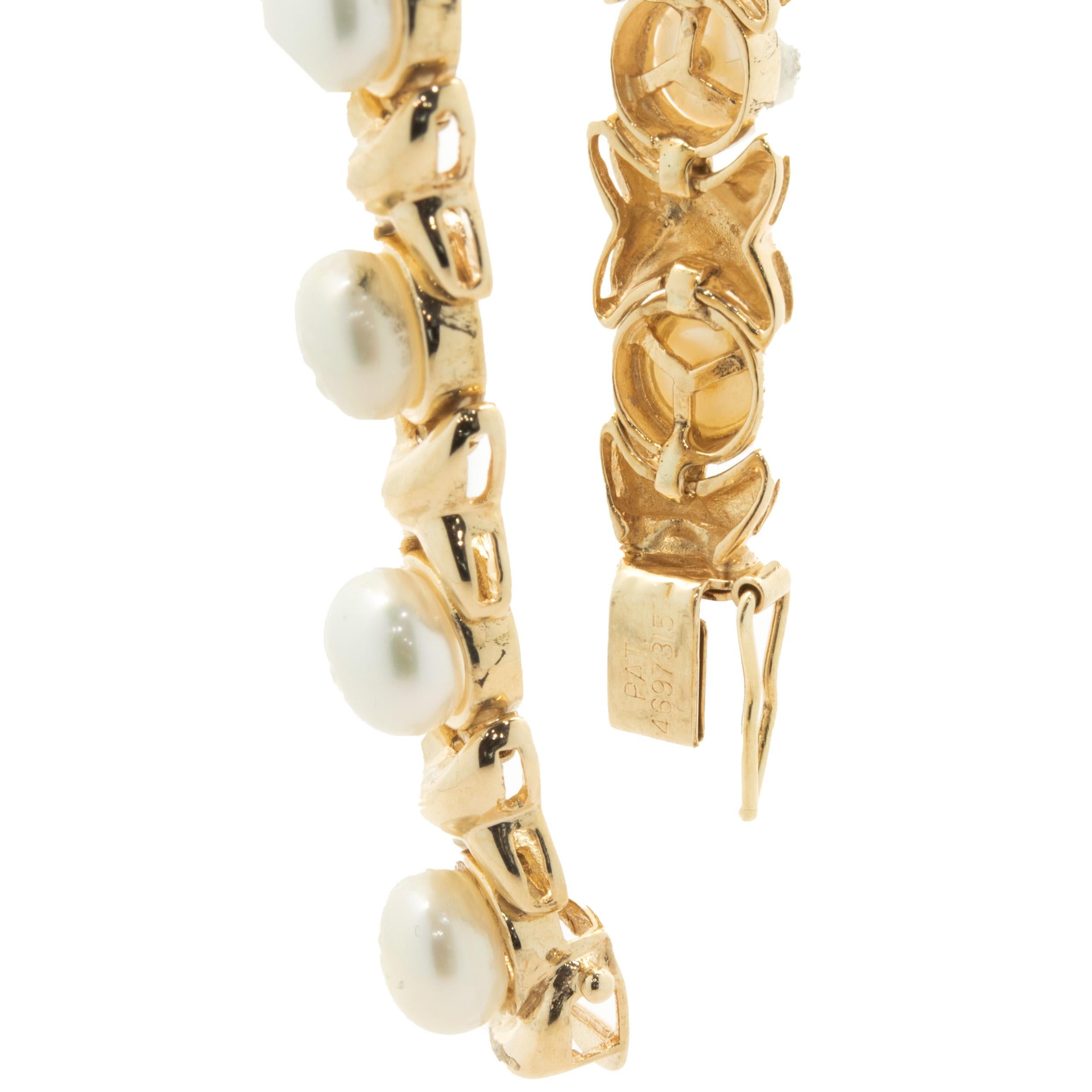 4 Karat Yellow Gold Freshwater Pearl X Bracelet In Excellent Condition For Sale In Scottsdale, AZ