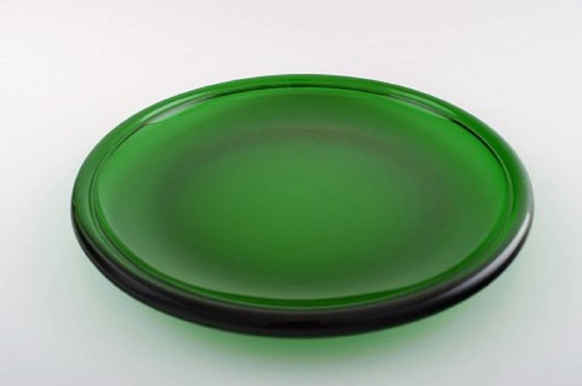 Scandinavian Modern Four Large Plates in Green Art Glass, Josef Frank, Reijmyre / Gullaskruf
