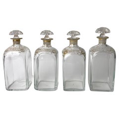 4 Spätgustavianische mundgeblasene Flaschen mit vergoldetem Dekor Ende 18./Anfang 19. C. Schweden