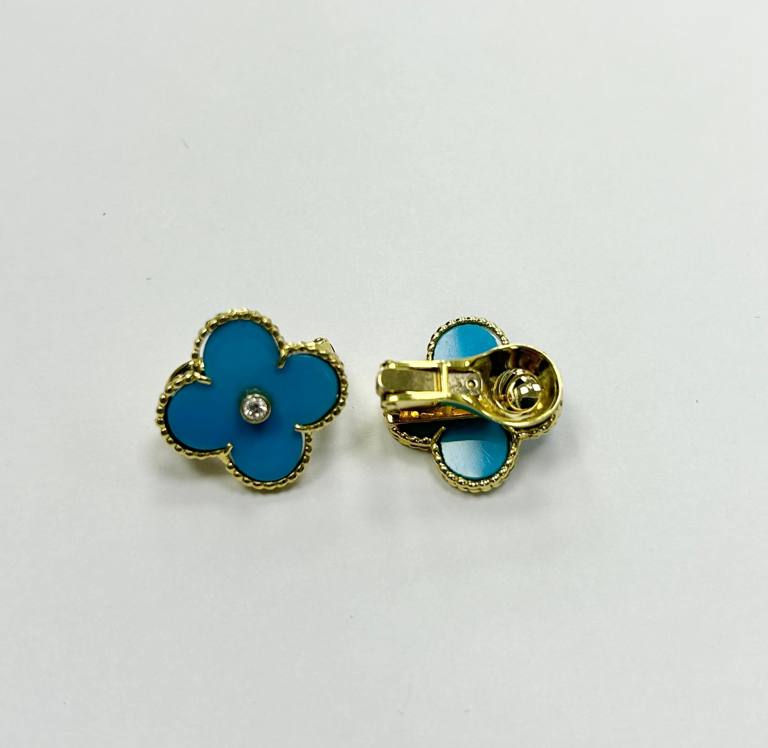 18k yellow gold 4 leaf clover turquoise diamond ear clip earrings, size 19x19x13 and 2 round diamond approx 0.10 total and weigh 11.1 gram