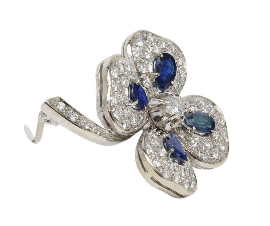 Round Cut 4 Leaf clover Brooch 18k White Gold with Diamonds and Sapphires