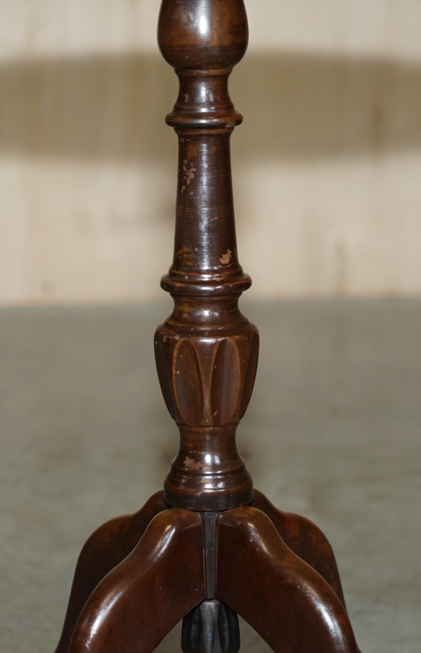 20th Century 4 Legged Hardwood Pie Crust Edge Brown Leather Tripod Side End Lamp Wine Table For Sale