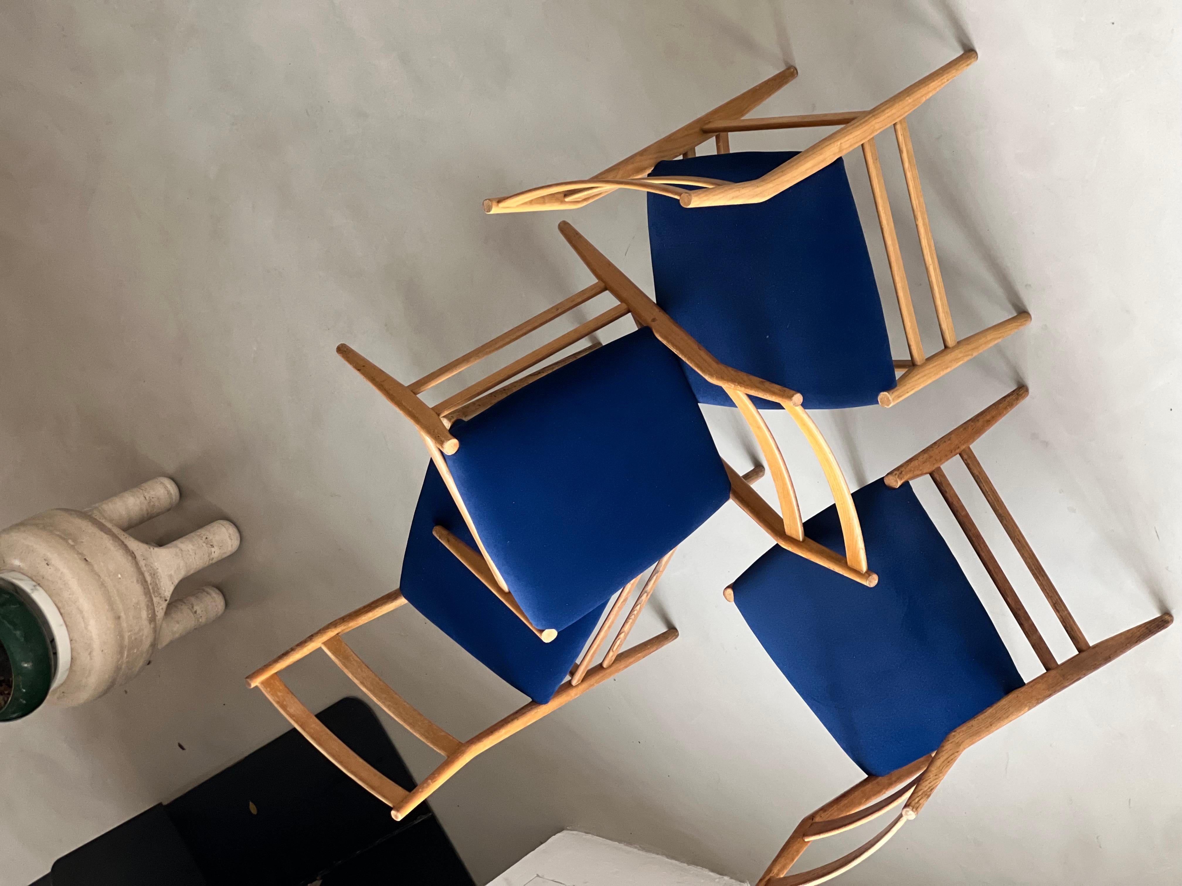 4 Leggera Mid Century Dining Chair by Gio Ponti for Cassina In Good Condition For Sale In Milano, IT