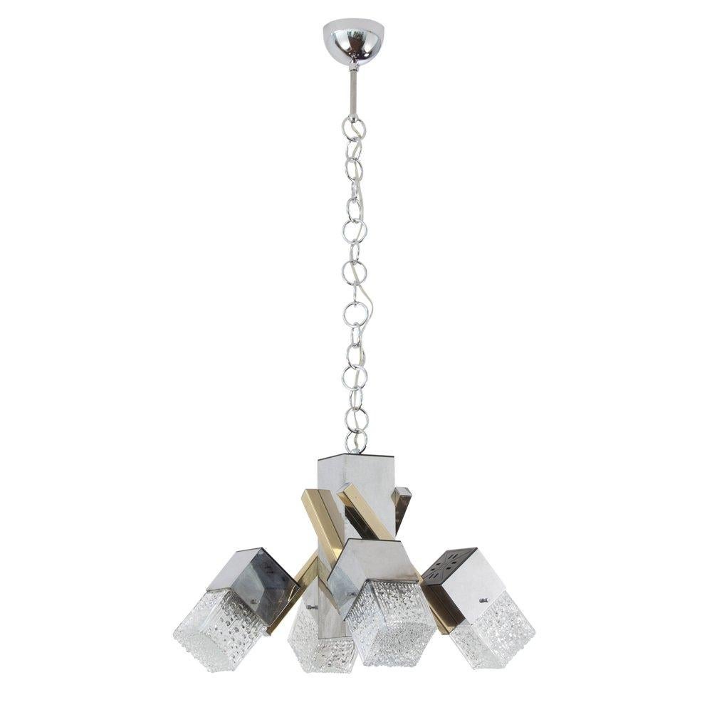 Lustre à 4 lumières avec cubes en verre, métal chromé et structure géométrique, 1970 Excellent état - En vente à Venezia, IT