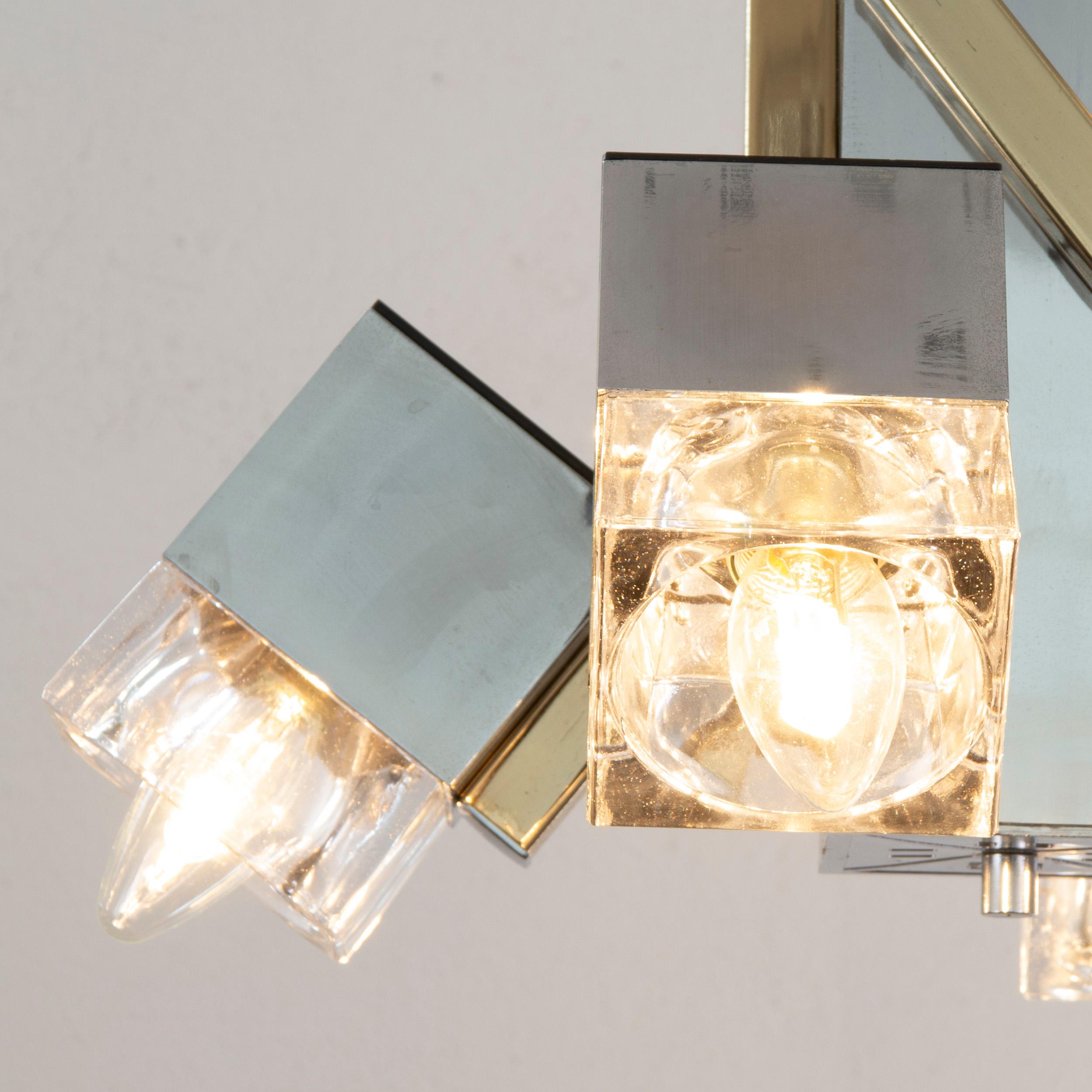 20ième siècle Lustre italien à 4 lumières Cubes en verre, ère spatiale des années 70 par Gaetano Sciolari en vente