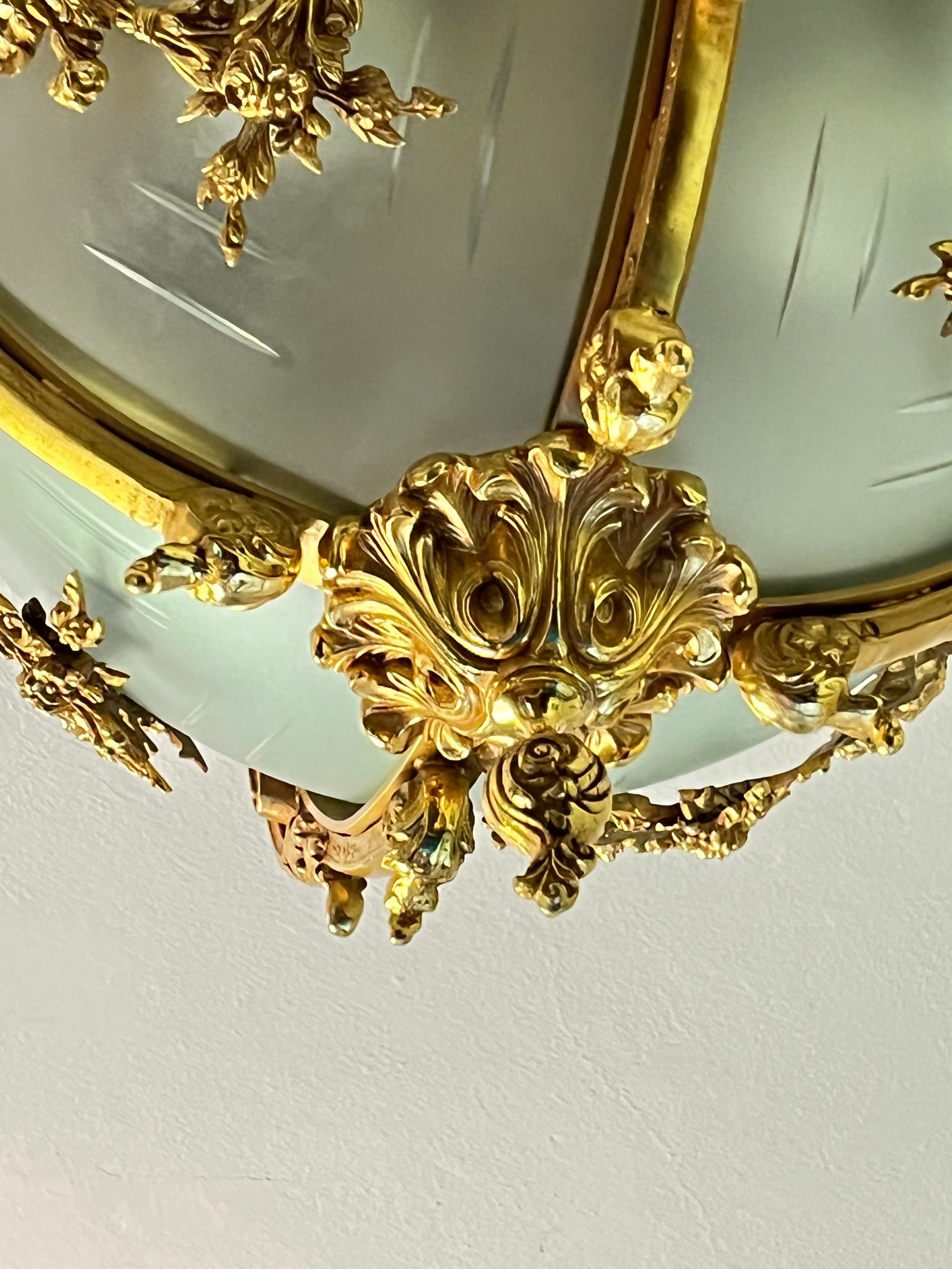 4-light glass and brass ceiling light, Italy, 1980s
Found in a noble apartment. It is intact and functioning.
E 27 lamps.