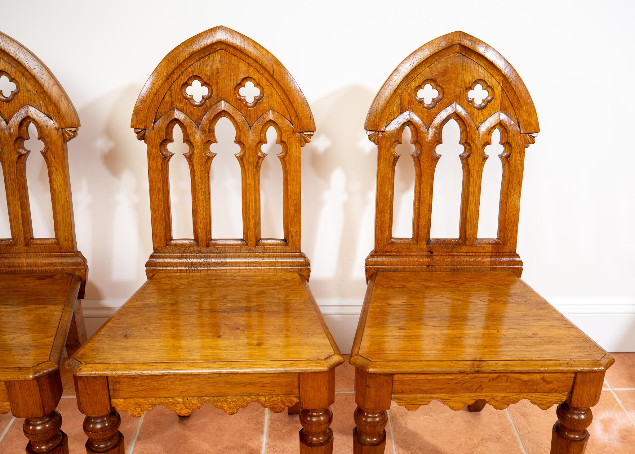 4 Light Golden Oak Hallway Dining Chairs Gothic Steeple Back Antique Pugin Style For Sale 10