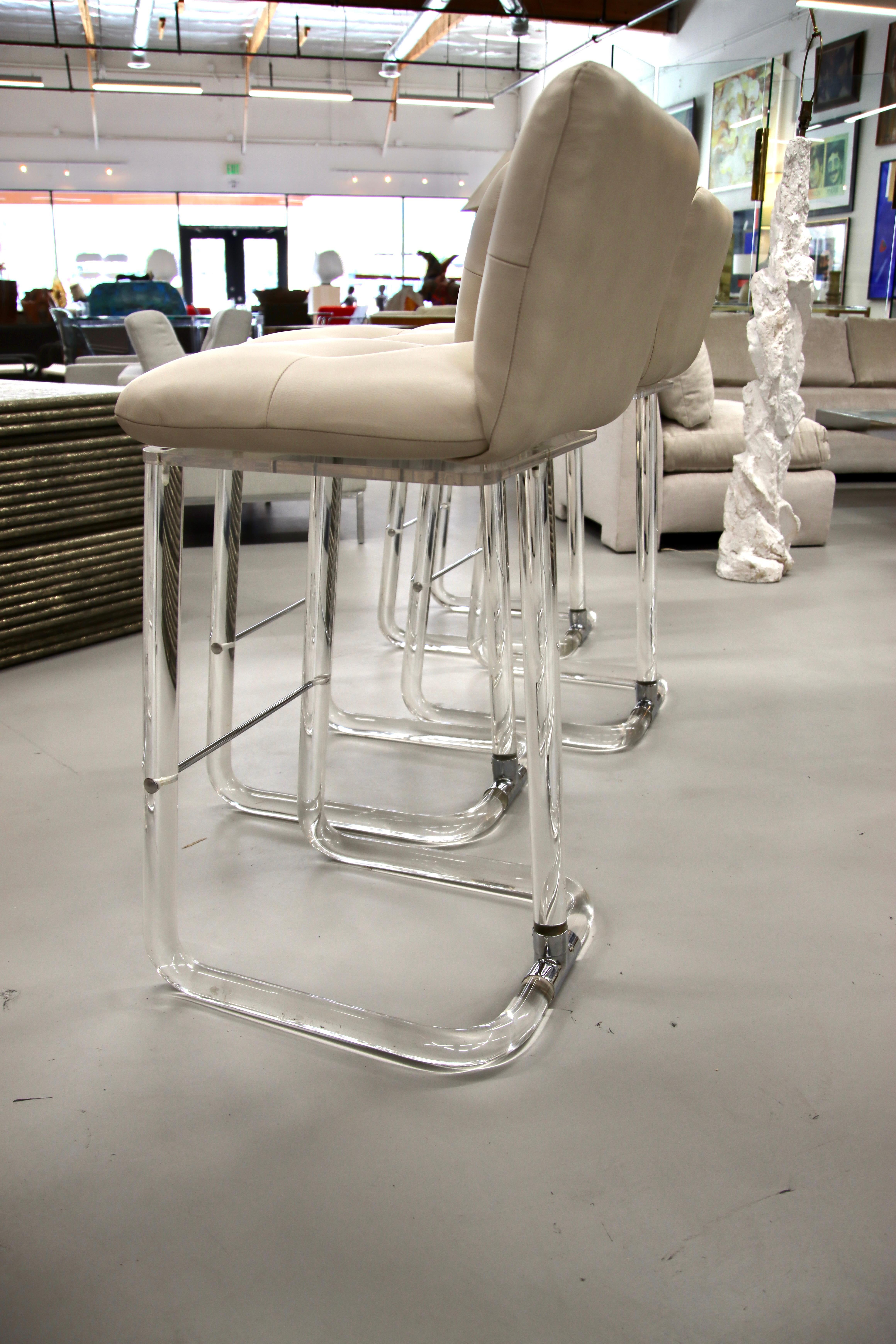 Late 20th Century 4 Lion in Frost Lucite Barstools