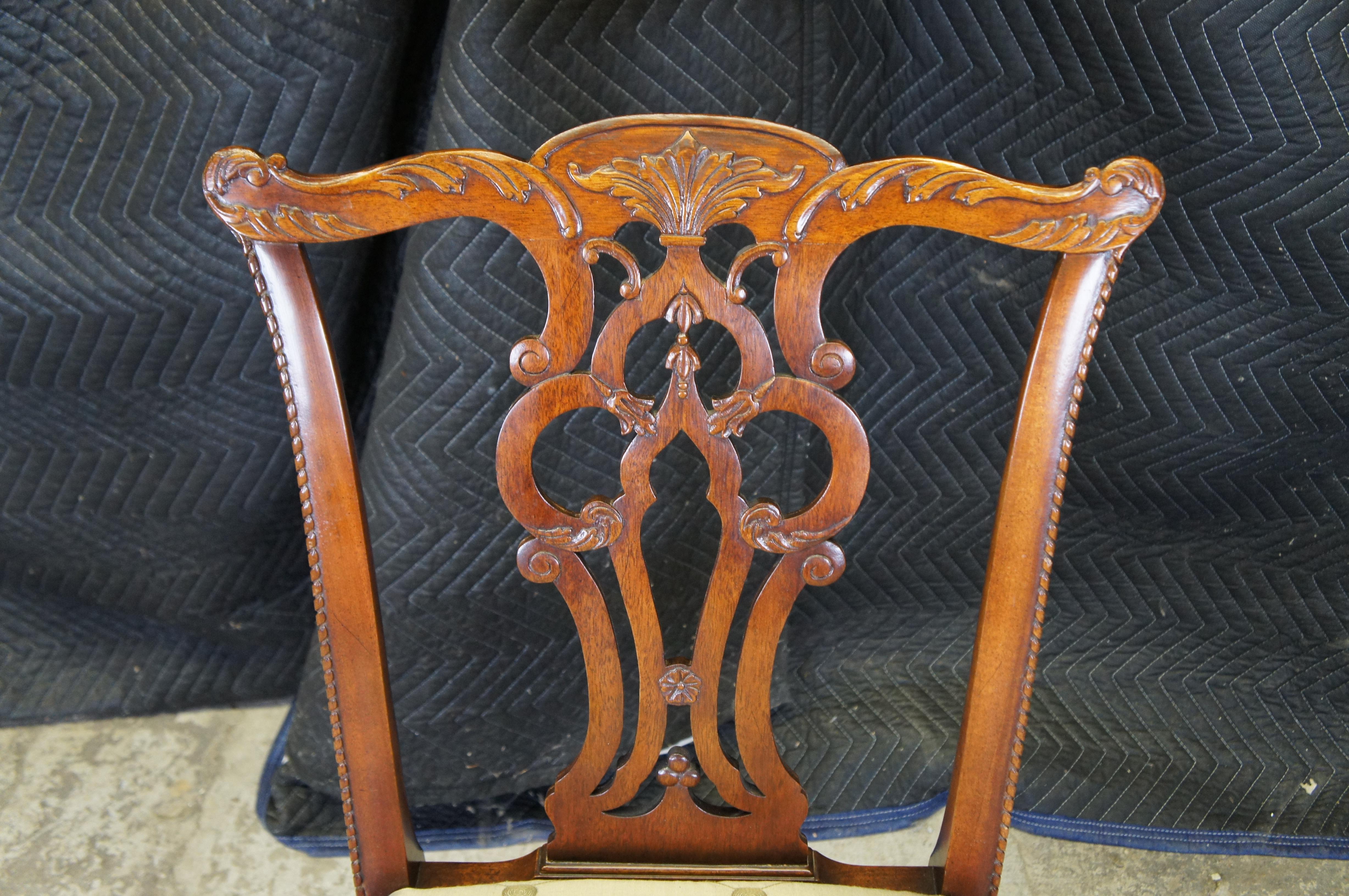 Seta 4 sedie da pranzo in mogano Maitland Smith Chippendale Regency con sedute in seta in vendita