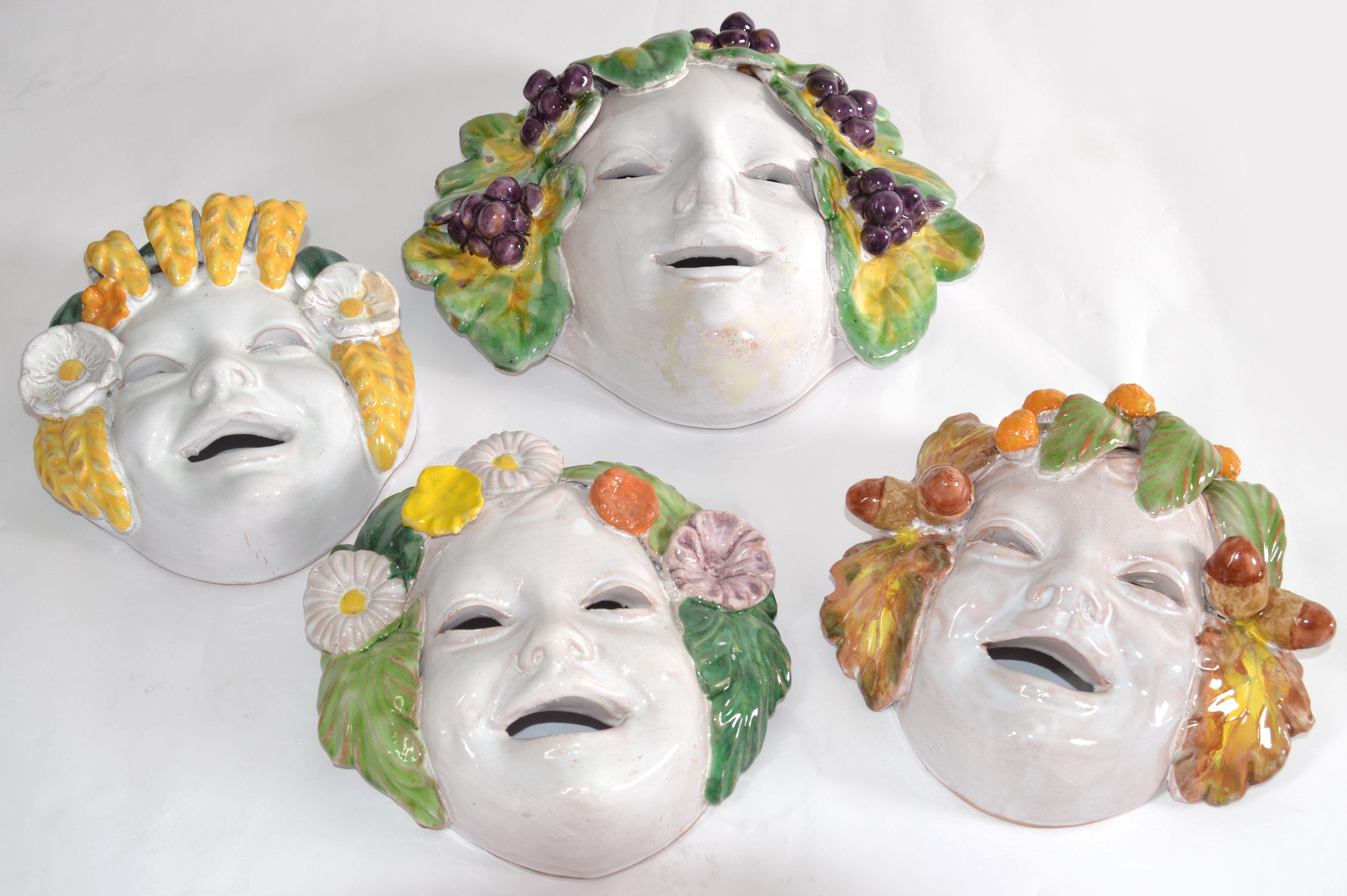 4 masques muraux vintage en céramique de majolique peints à la main, Italie Cottura  en vente 2
