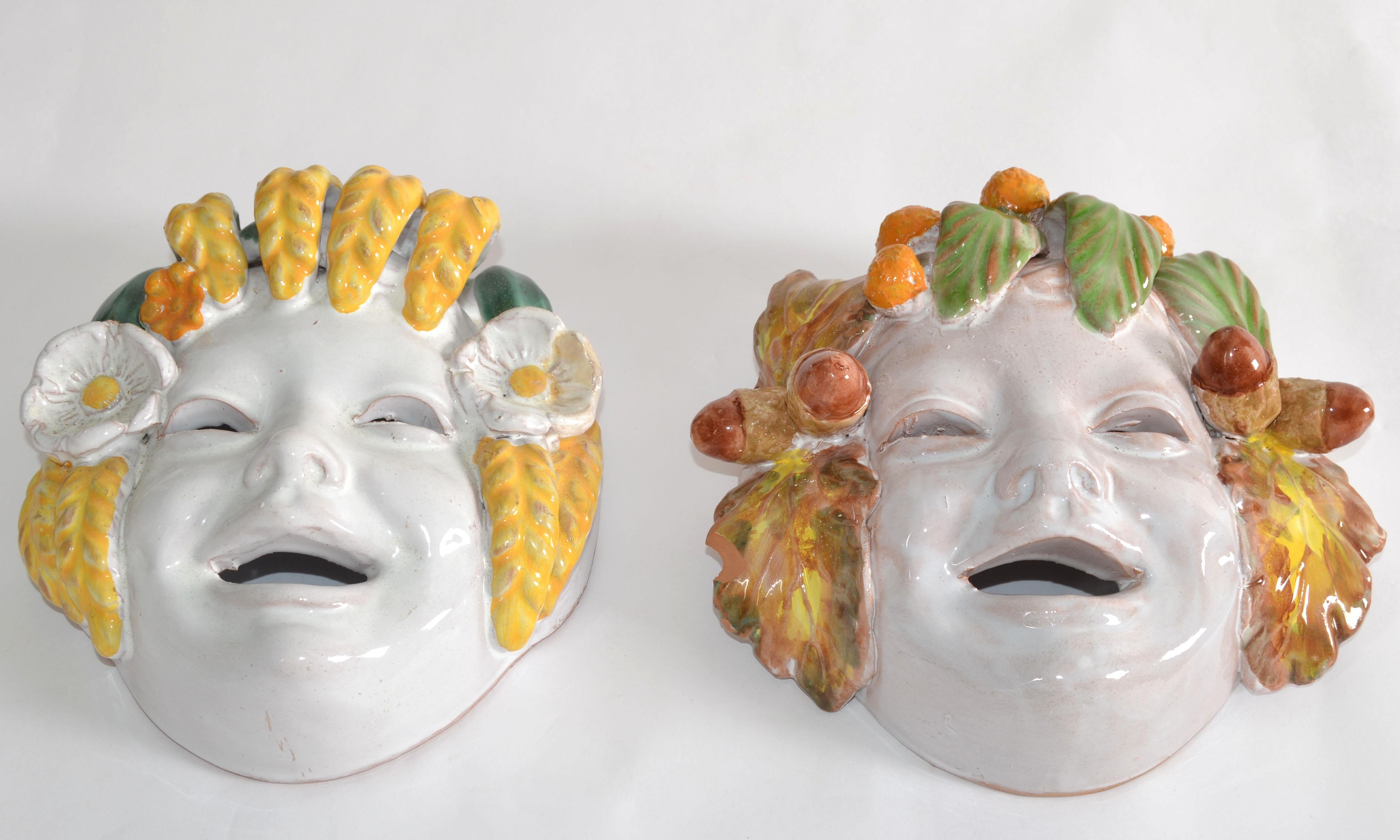 4 Marked Vintage Majolica Ceramic Pottery Wall Masks Italy Cottura Hand Painted  In Good Condition For Sale In Miami, FL