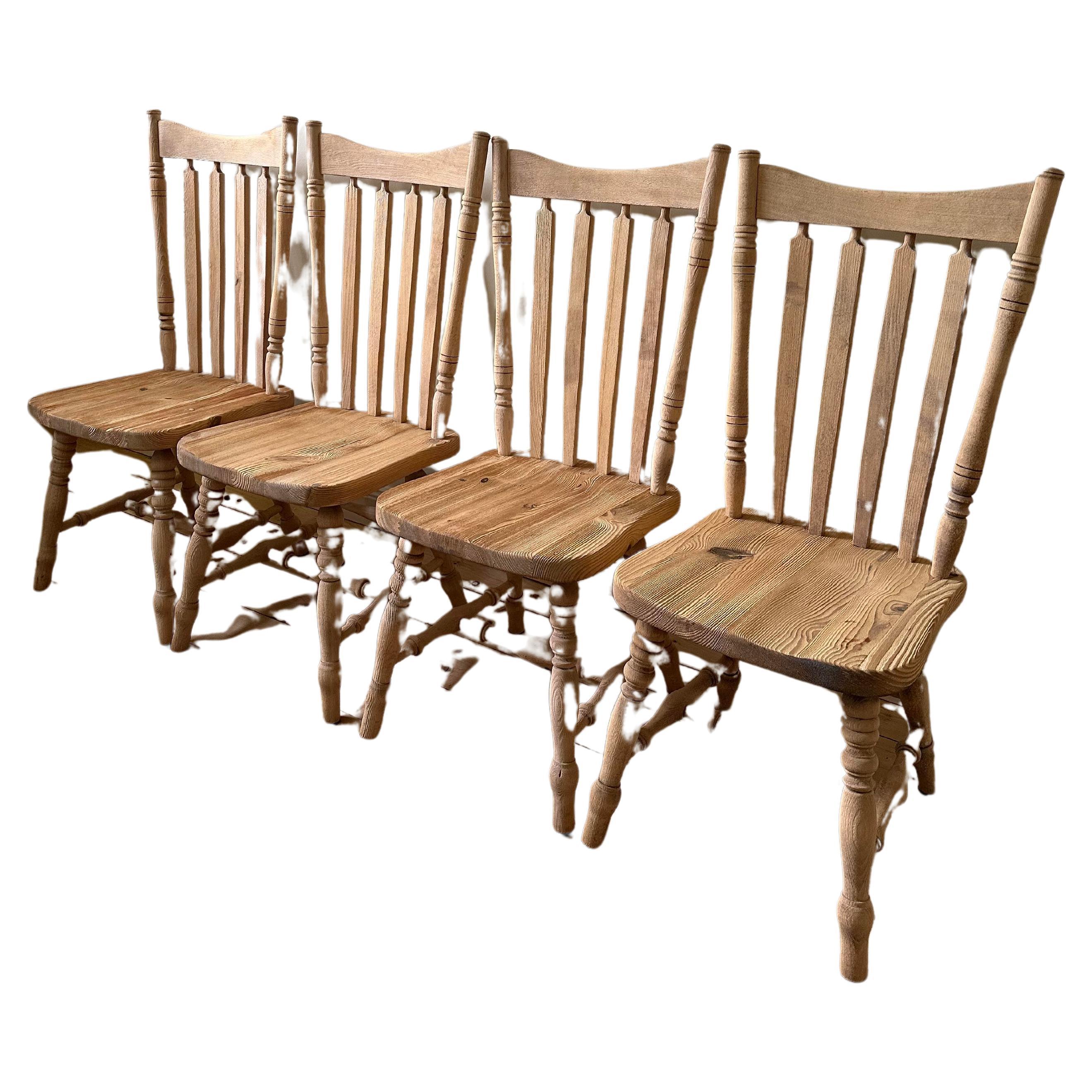 4 massive pine chairs  For Sale