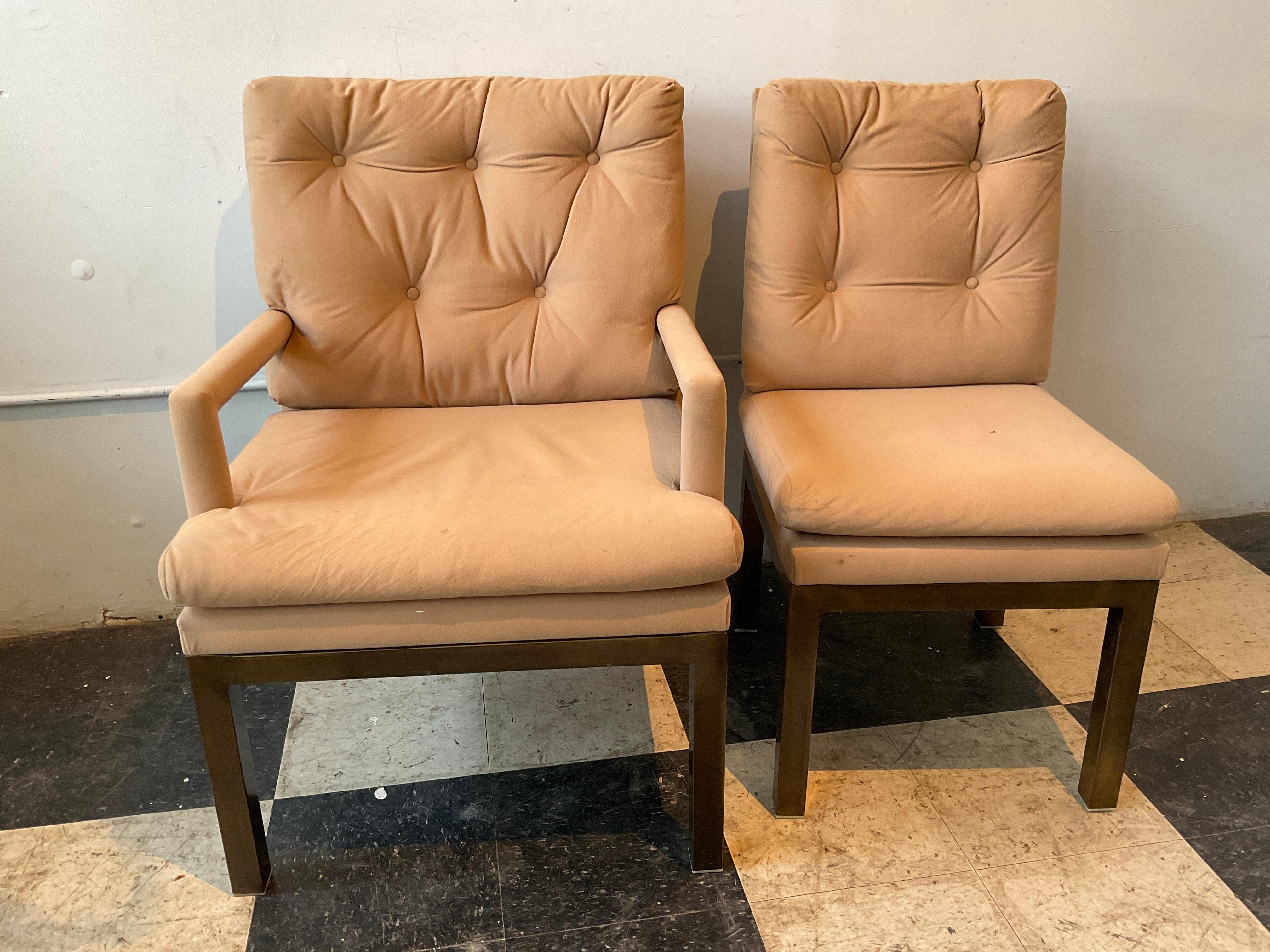 4 Mastercraft style dining chairs from the 1980s. Brass basses. Needs reupholstering. Made in Spain.
