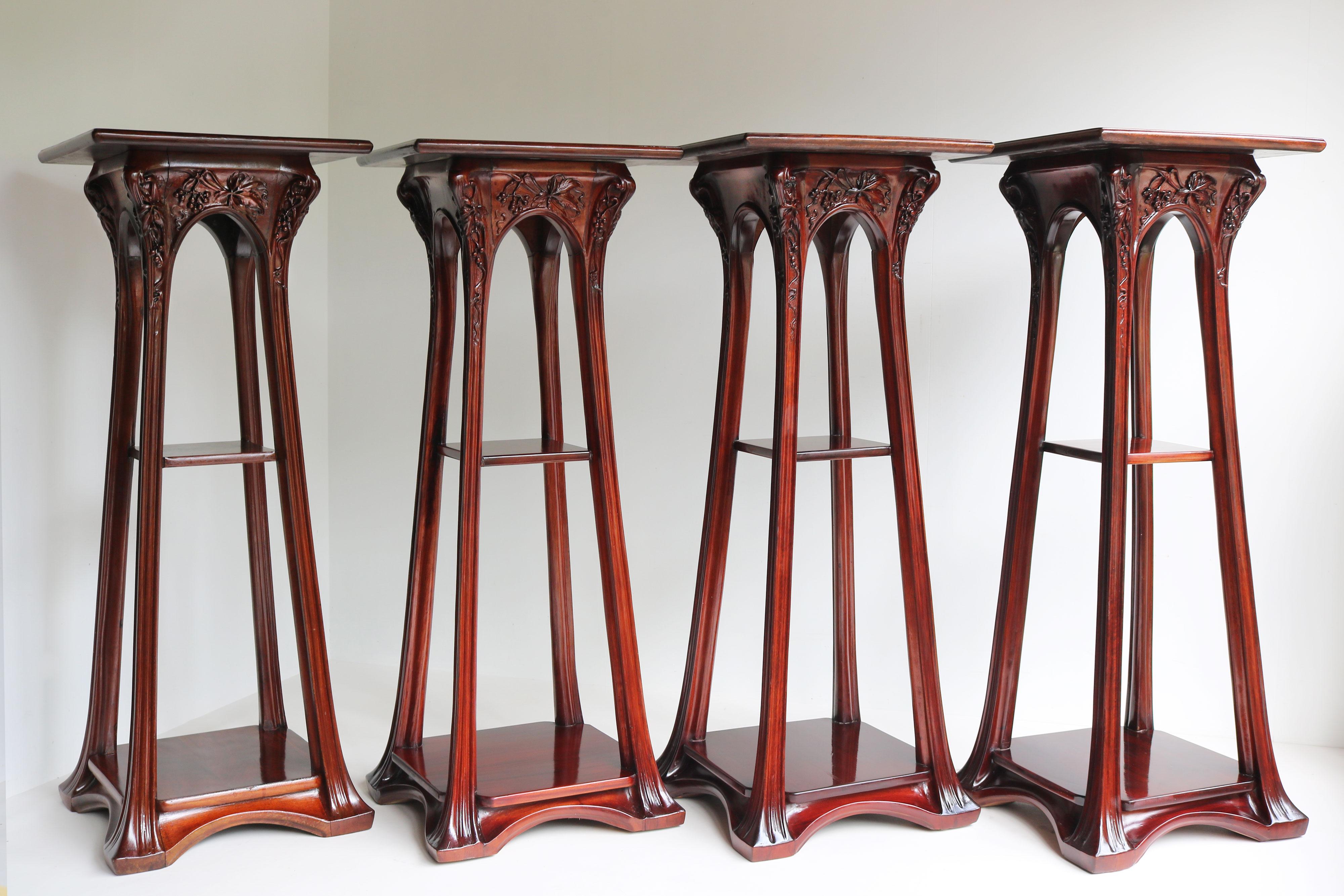 4 matching Art Nouveau plant stands / pedestals by Louis Majorelle Antique 1907 For Sale 15
