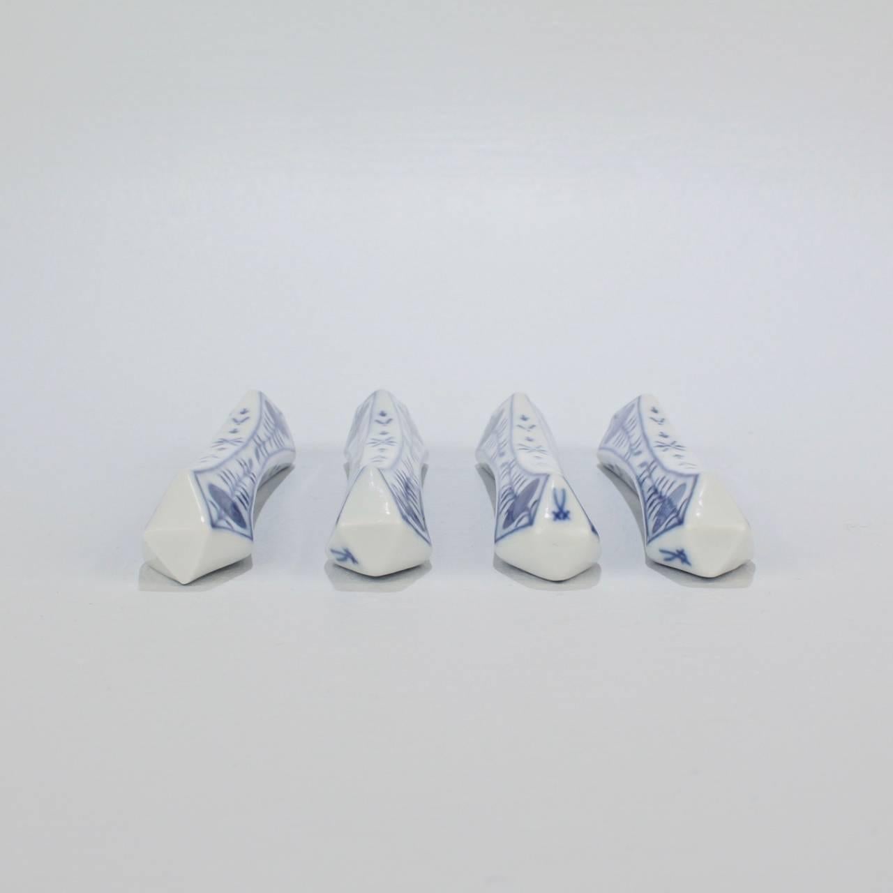 German Four Meissen Porcelain Blue Onion Zwiebelmuster Knife Rests