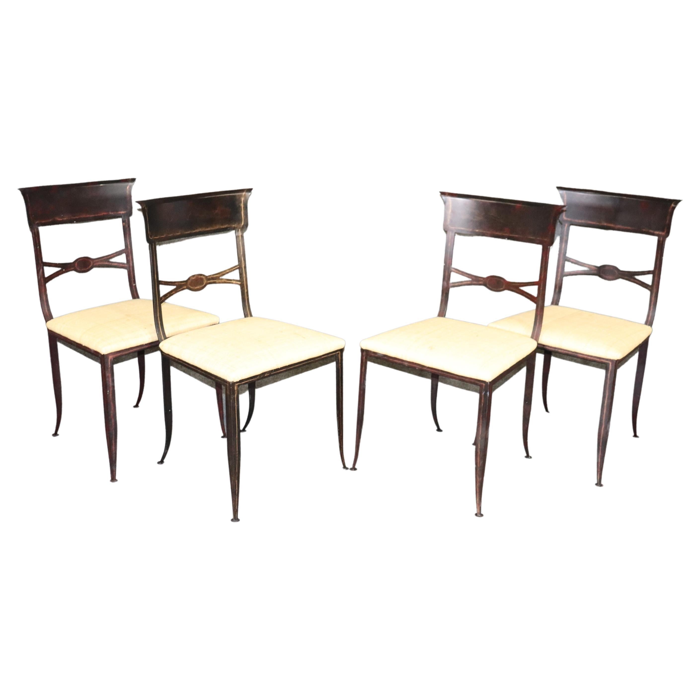 4 chaises de salle à manger Regency en métal de style Maitland Smith  en vente
