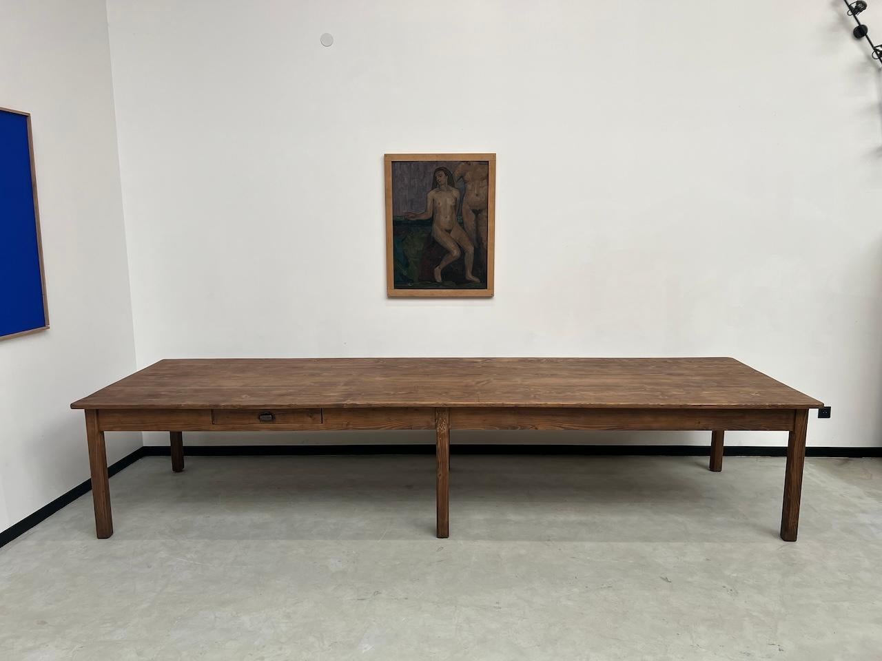 4 meter French farm table, 1950s In Good Condition In LYON, FR
