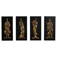 4 Figures asiatiques en bronze coulé du milieu du 20e siècle sur plaques en bois noir signées Gansu