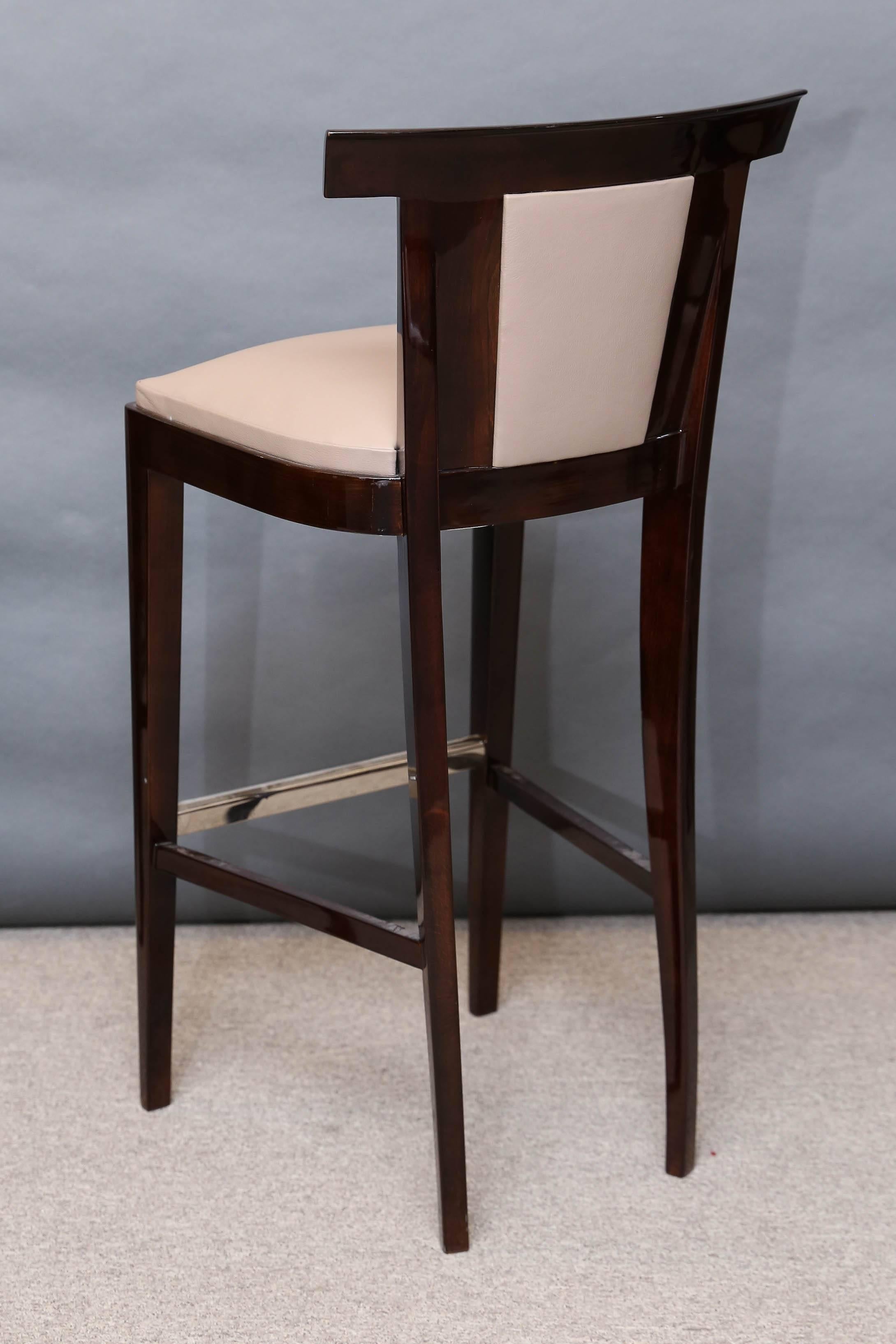 Two Midcentury French Bar Stools in Walnut In Excellent Condition In Houston, TX