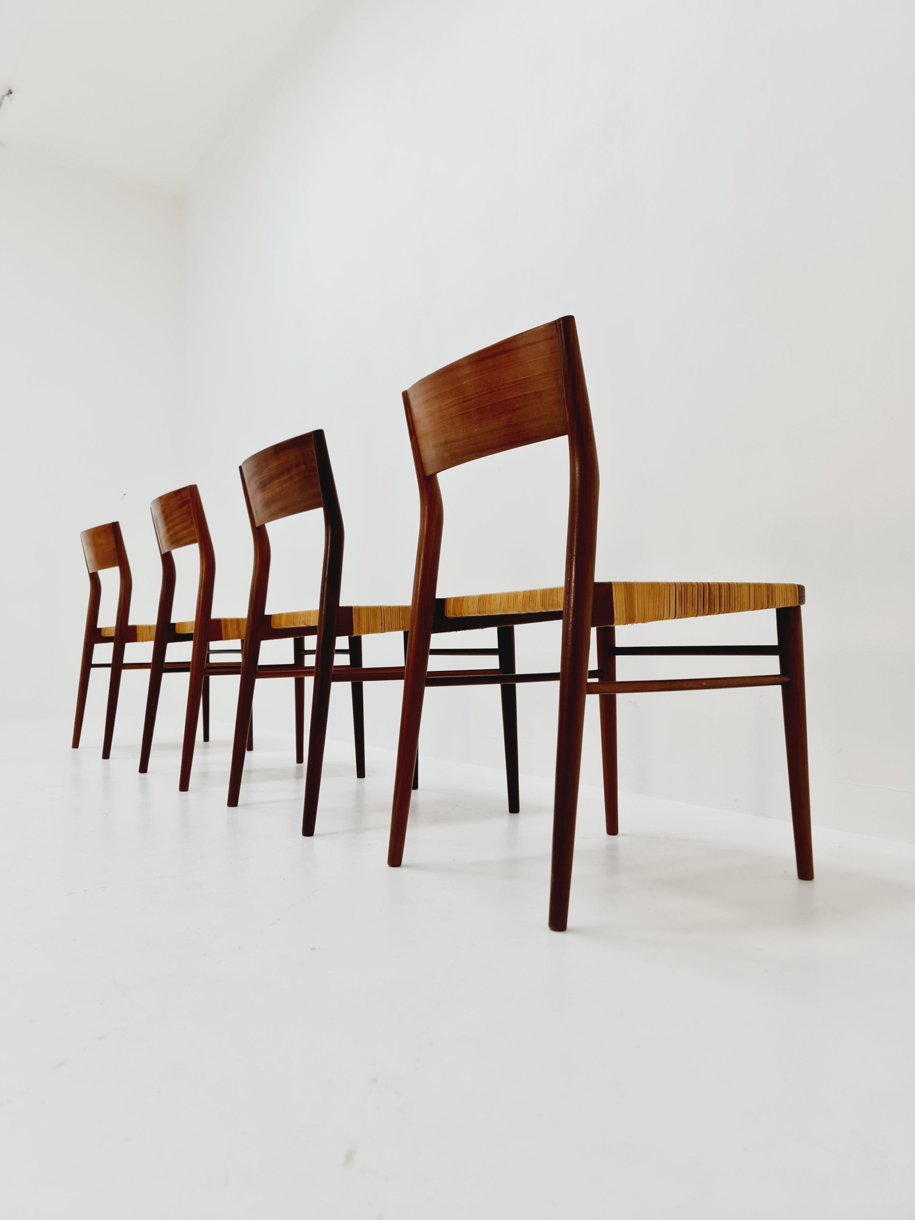 4 Mid Century German teak and rattan chairs by Georg Leowald for Wilkhahn In Good Condition For Sale In Gaggenau, DE