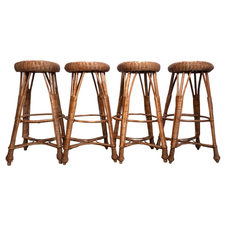 sgabelli da bar in vimini e rattan della metà del secolo scorso - Main Image